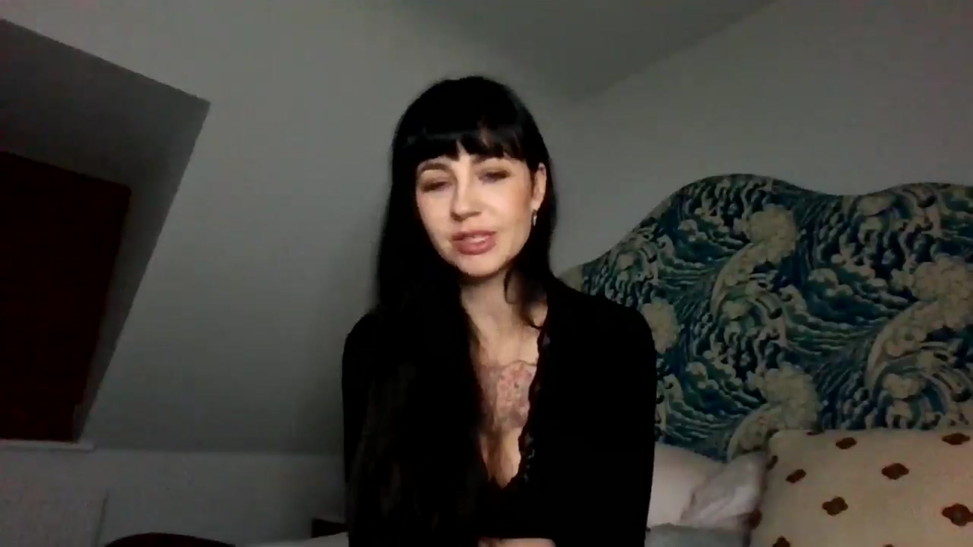 Gallery image thumbnail from MargotMills_'s myfreecams stream on, 12/15/2025, 24:37 image 2 of 20