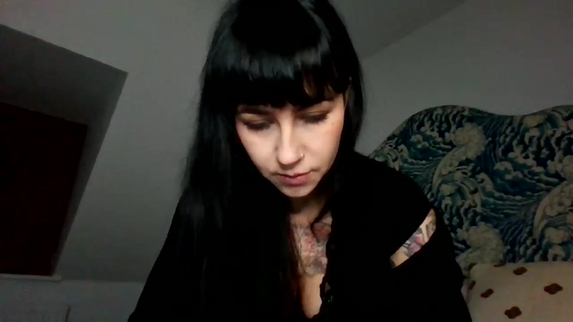 Gallery image thumbnail from MargotMills_'s myfreecams stream on, 12/15/2025, 24:37 image 13 of 20