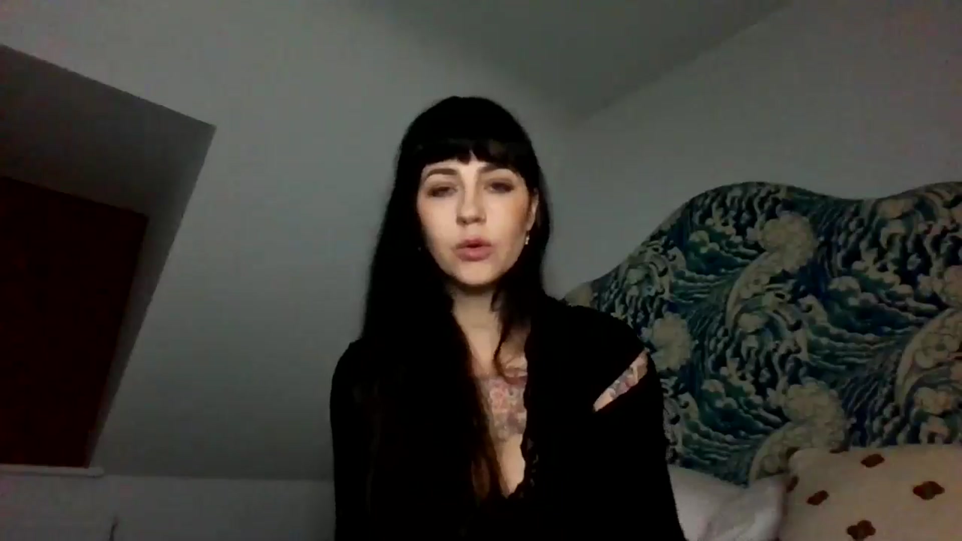 Gallery image thumbnail from MargotMills_'s myfreecams stream on, 12/15/2025, 24:37 image 14 of 20