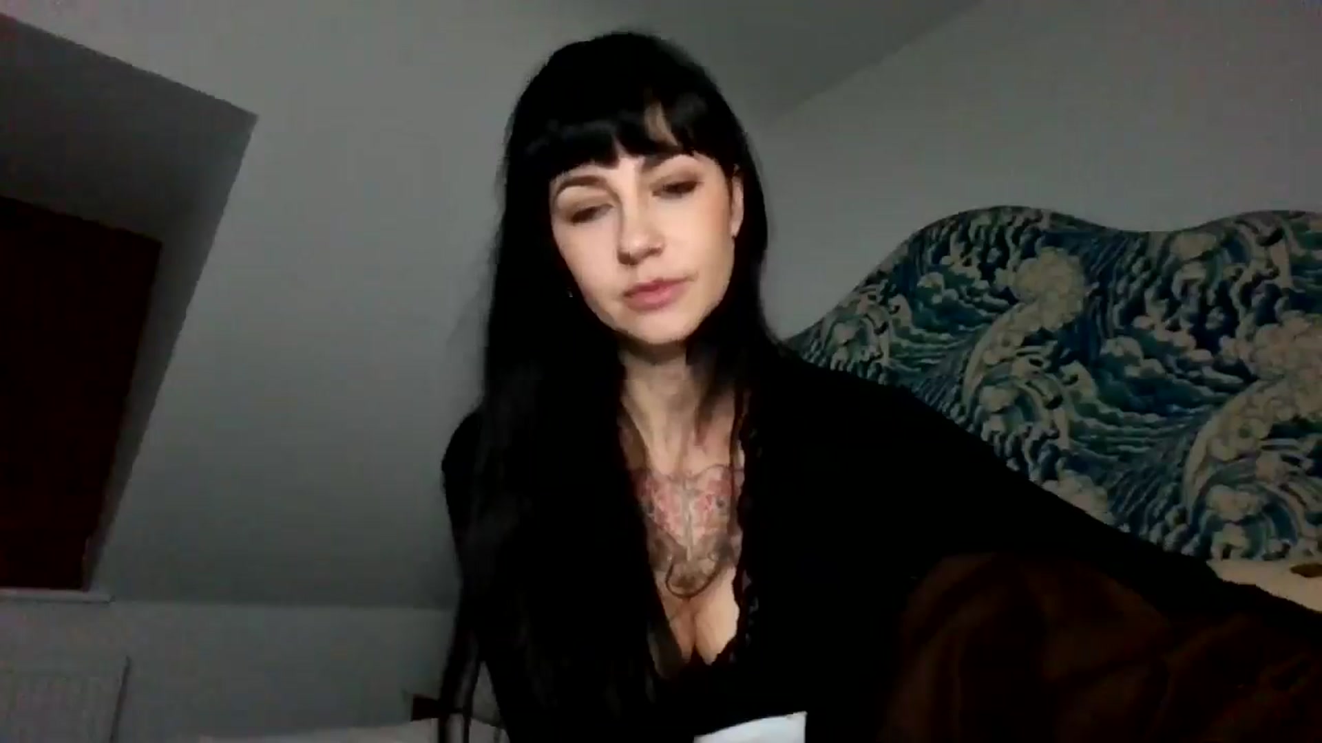Gallery image thumbnail from MargotMills_'s myfreecams stream on, 12/15/2025, 24:37 image 20 of 20