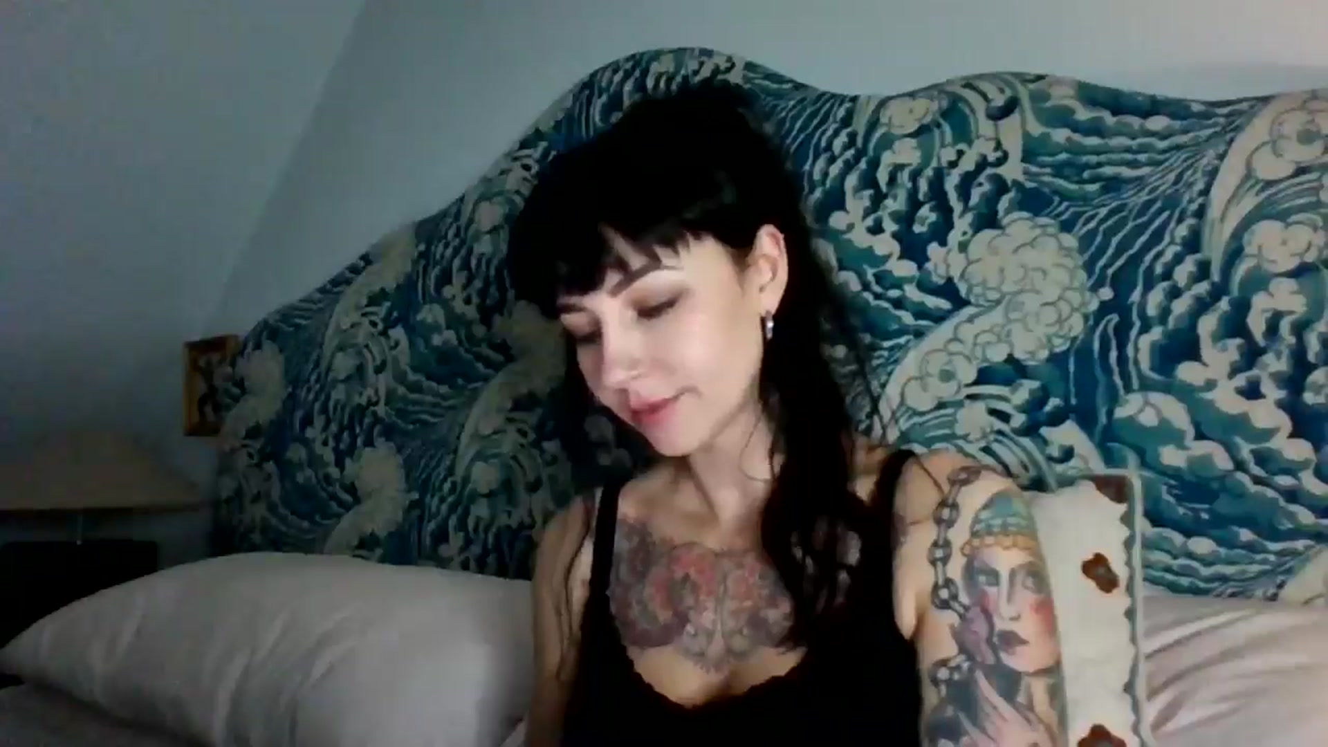 Gallery image thumbnail from MargotMills_'s myfreecams stream on, 12/15/2025, 21:59 image 7 of 20