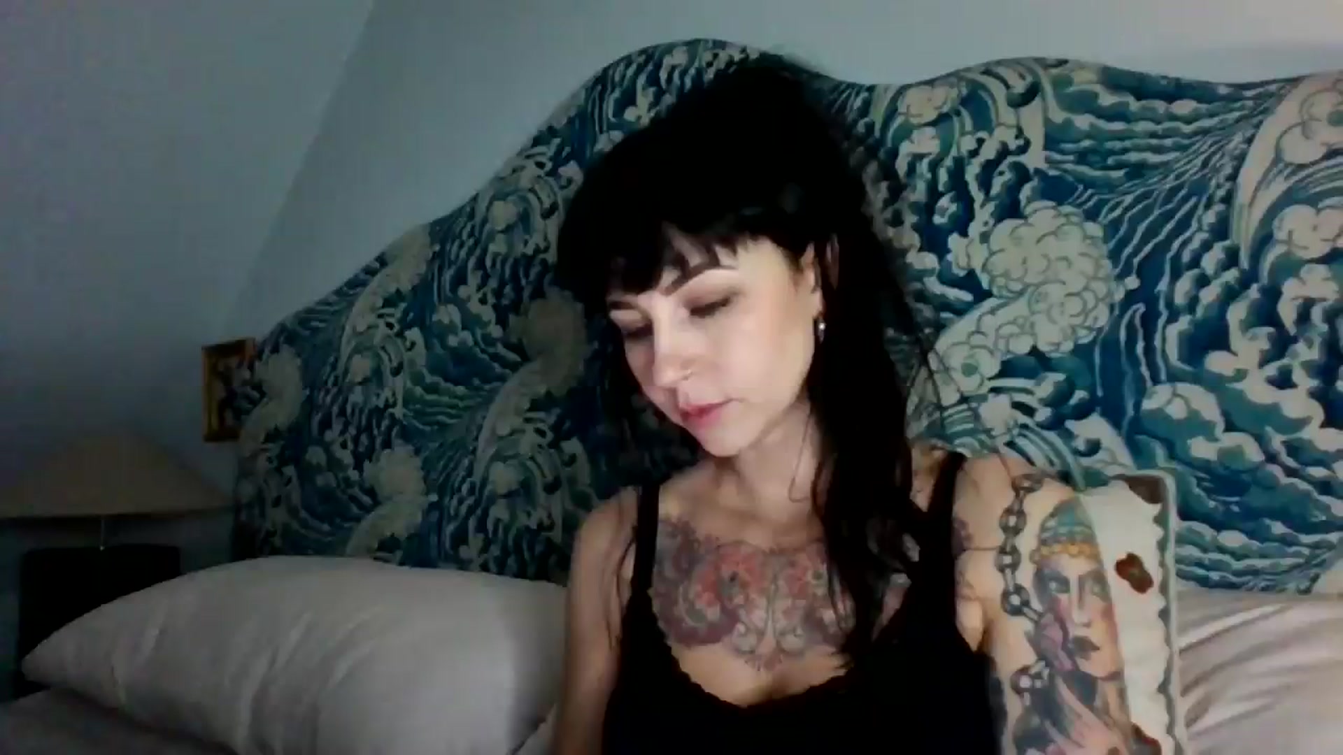 Gallery image thumbnail from MargotMills_'s myfreecams stream on, 12/15/2025, 21:59 image 5 of 20