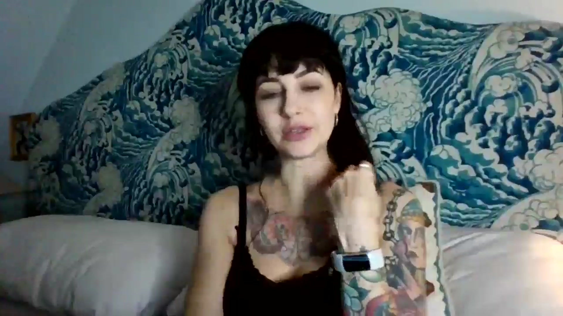 Gallery image thumbnail from MargotMills_'s myfreecams stream on, 12/15/2025, 21:59 image 20 of 20