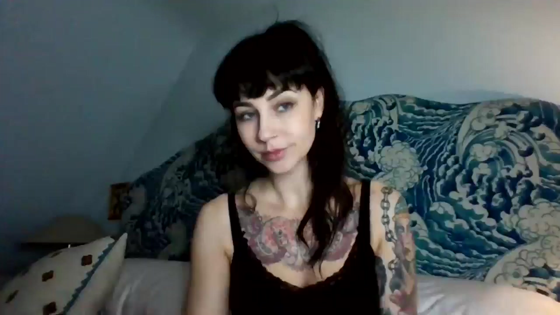 Gallery image thumbnail from MargotMills_'s myfreecams stream on, 12/15/2025, 21:59 image 1 of 20