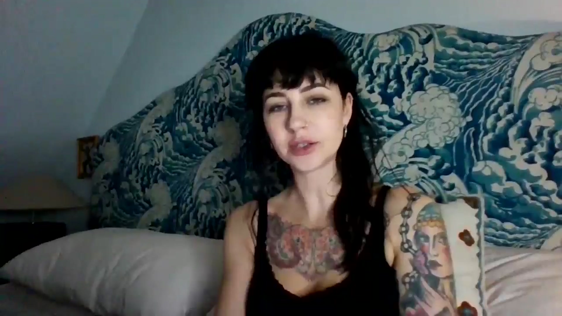 Gallery image thumbnail from MargotMills_'s myfreecams stream on, 12/15/2025, 21:59 image 6 of 20