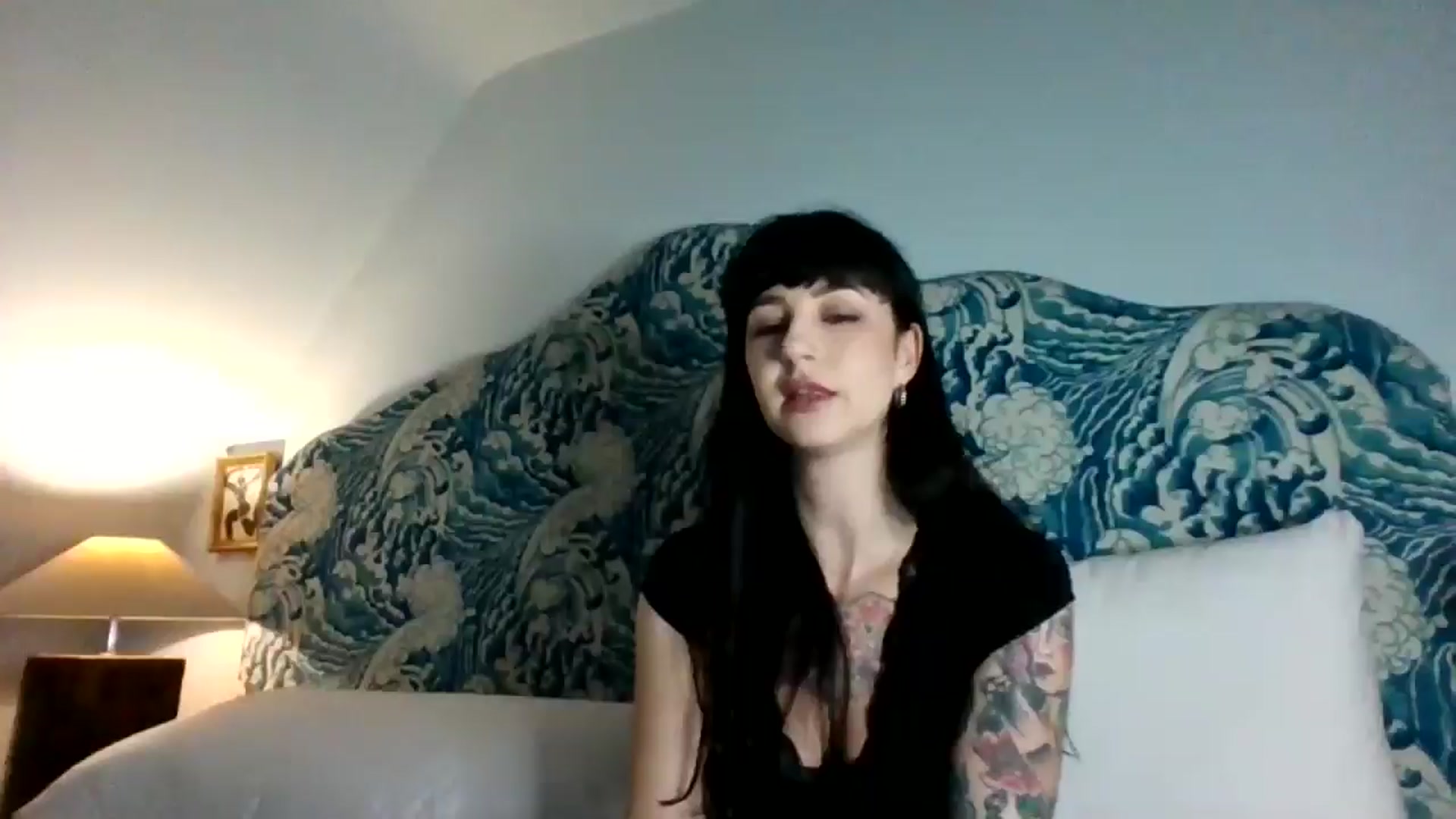 Gallery image thumbnail from MargotMills_'s myfreecams stream on, 12/20/2025, 13:09 image 12 of 20