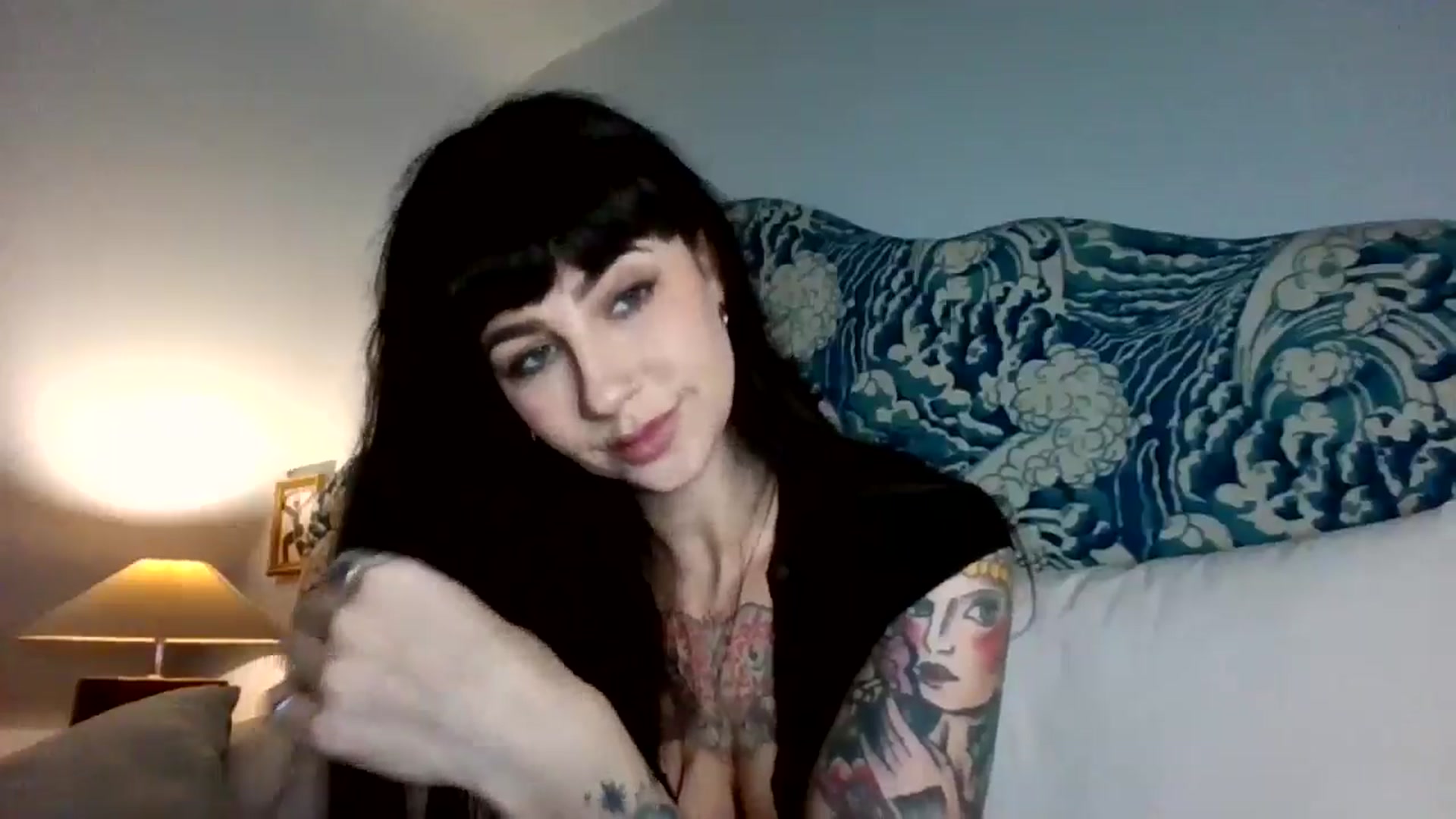 Gallery image thumbnail from MargotMills_'s myfreecams stream on, 12/20/2025, 13:44 image 16 of 20