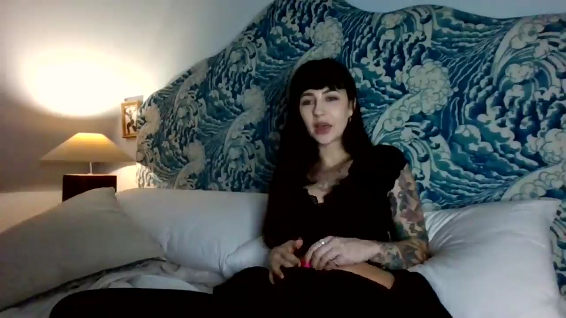 Gallery image thumbnail from MargotMills_'s myfreecams stream on, 12/20/2025, 20:18 image 18 of 20