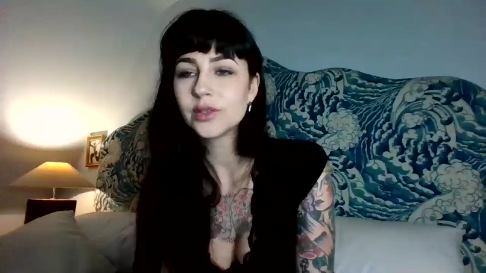Gallery image thumbnail from MargotMills_'s myfreecams stream on, 12/20/2025, 20:33 image 1 of 20