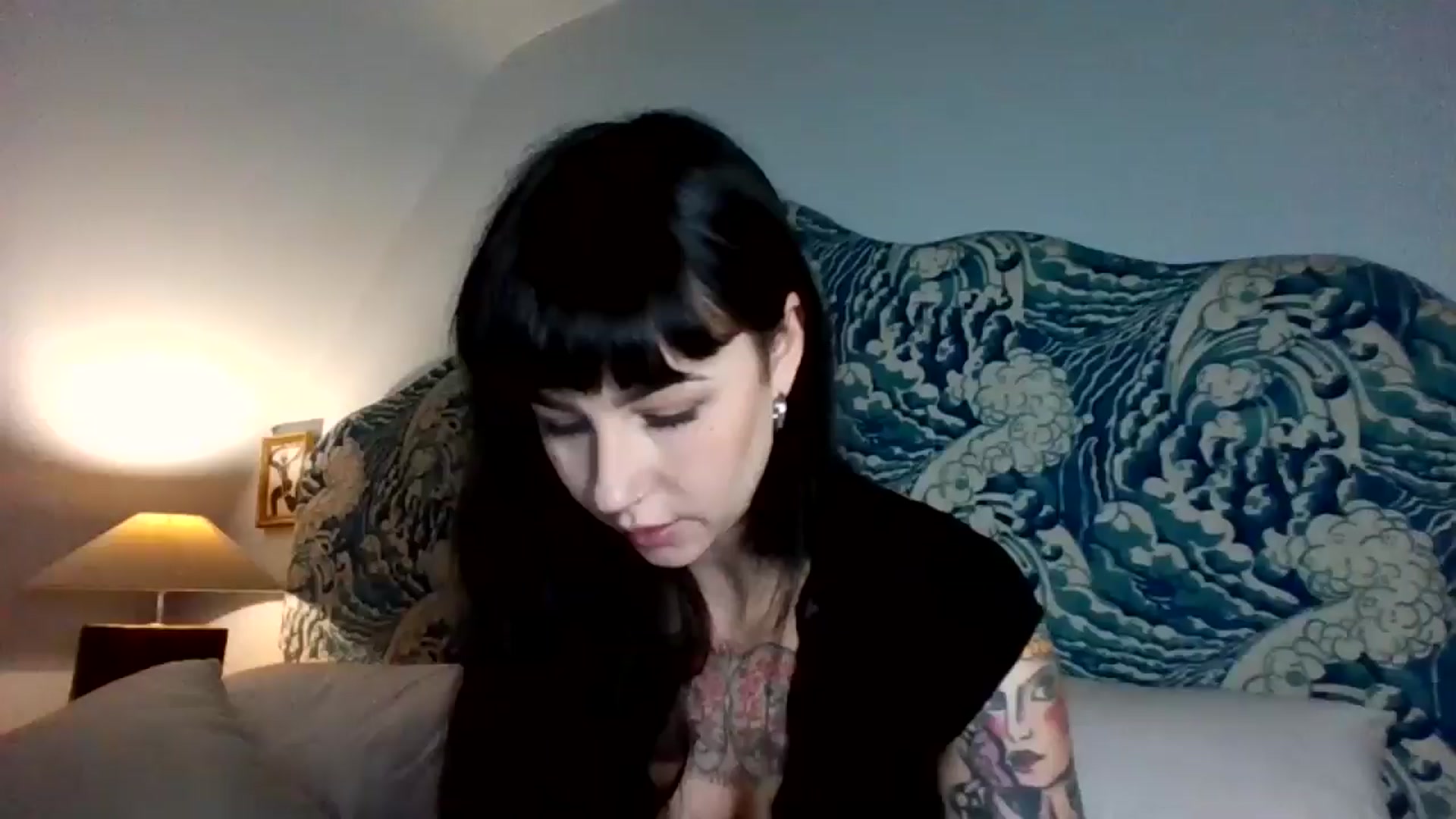 Gallery image thumbnail from MargotMills_'s myfreecams stream on, 12/20/2025, 20:33 image 6 of 20