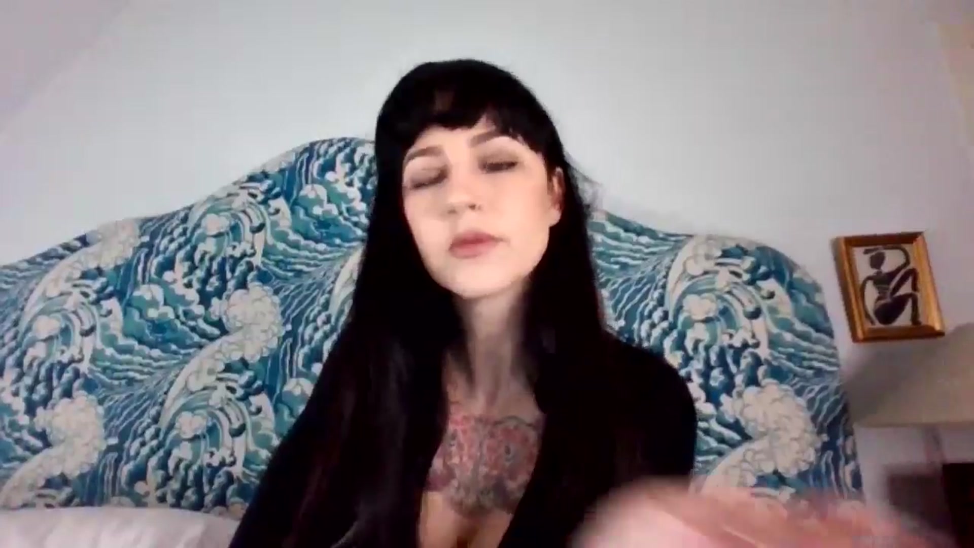 Gallery image thumbnail from MargotMills_'s myfreecams stream on, 01/03/2026, 12:12 image 4 of 20