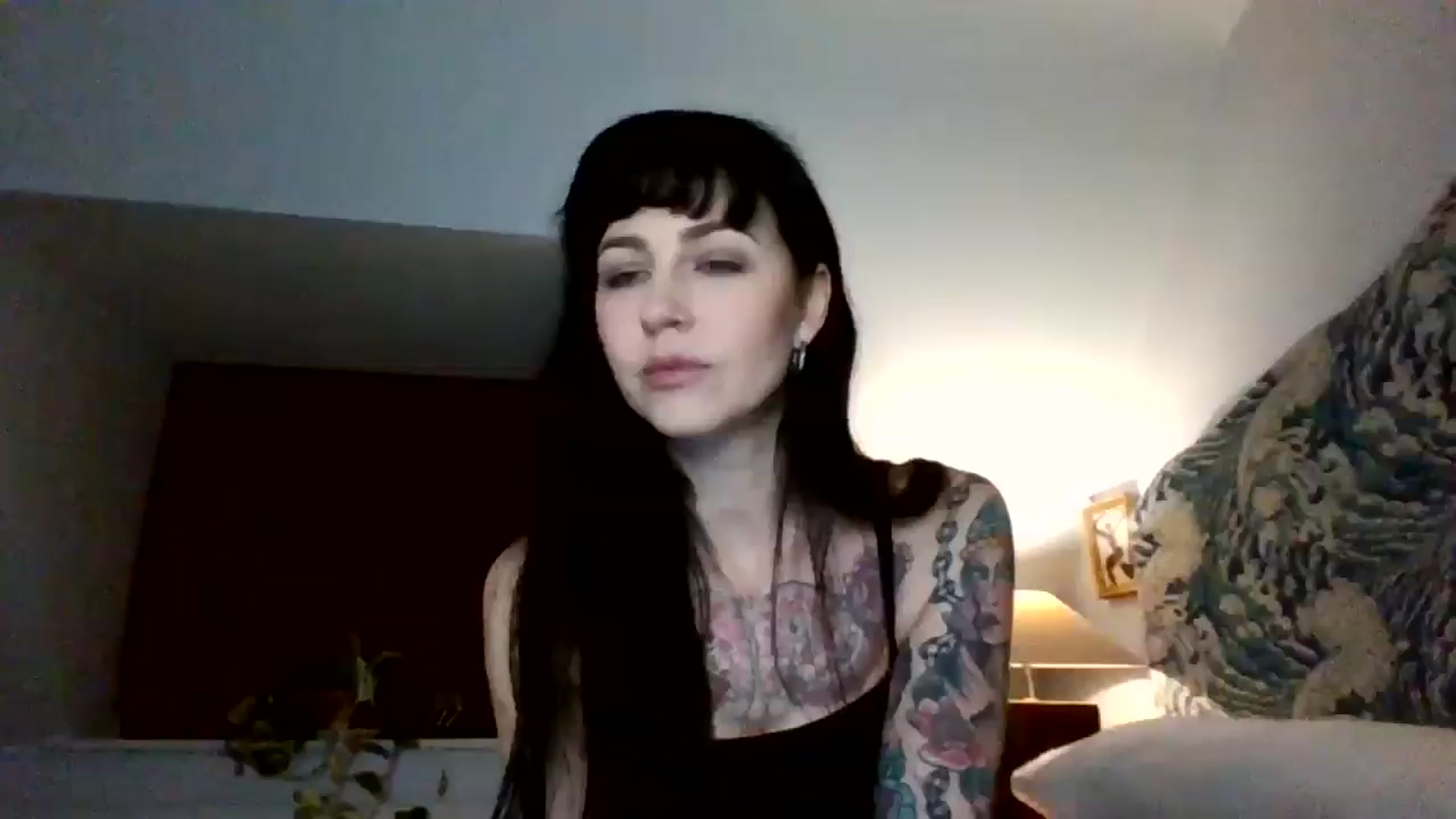 Gallery image thumbnail from MargotMills_'s myfreecams stream on, 01/07/2026, 23:21 image 4 of 20