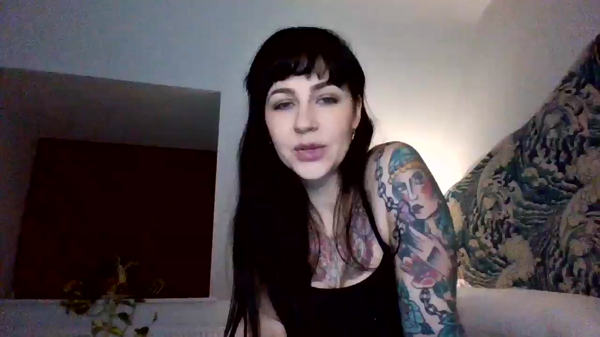 Gallery image thumbnail from MargotMills_'s myfreecams stream on, 01/07/2026, 23:21 image 1 of 20