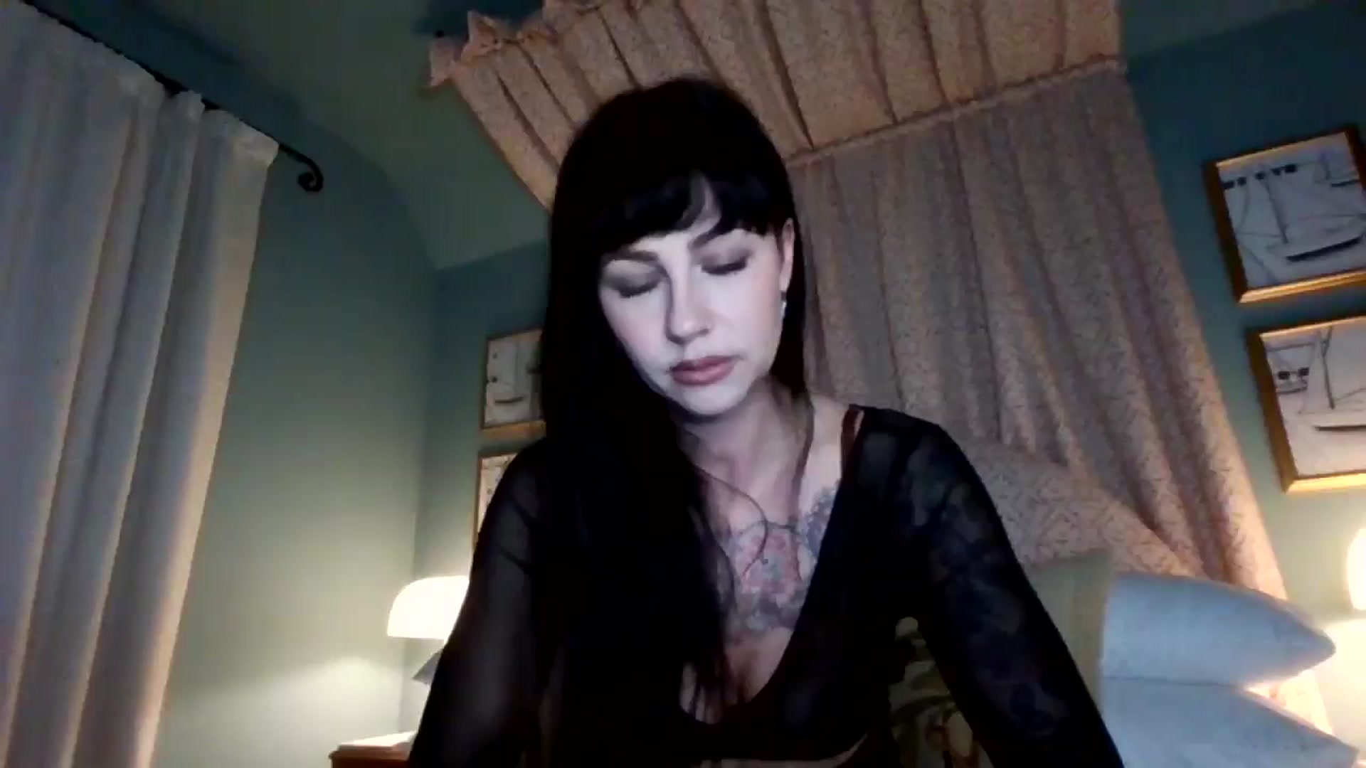 Gallery image thumbnail from MargotMills_'s myfreecams stream on, 01/16/2026, 21:20 image 18 of 20