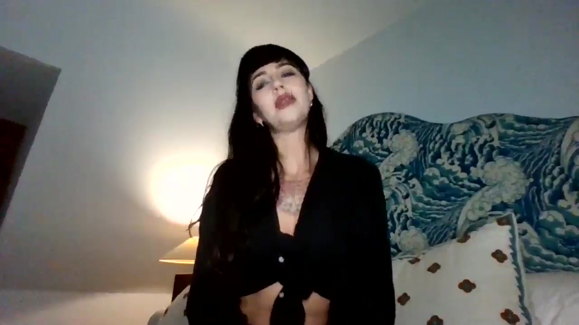 Gallery image thumbnail from MargotMills_'s myfreecams stream on, 01/20/2026, 22:17 image 9 of 20