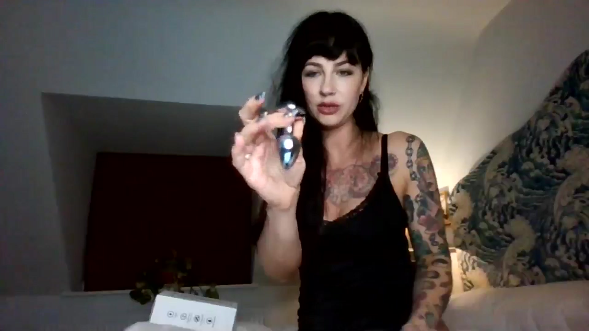 Gallery image thumbnail from MargotMills_'s myfreecams stream on, 01/22/2026, 23:08 image 11 of 20