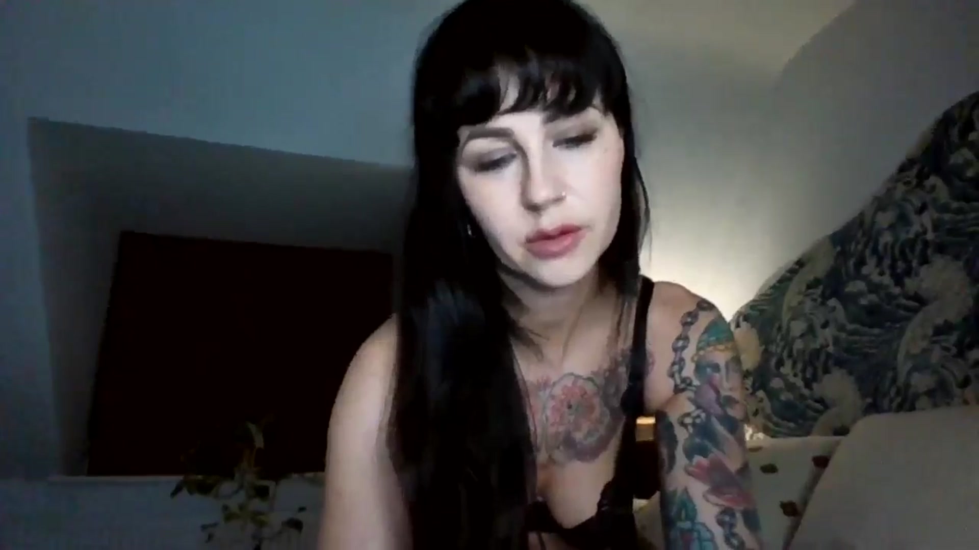 Gallery image thumbnail from MargotMills_'s myfreecams stream on, 01/31/2026, 24:25 image 6 of 20