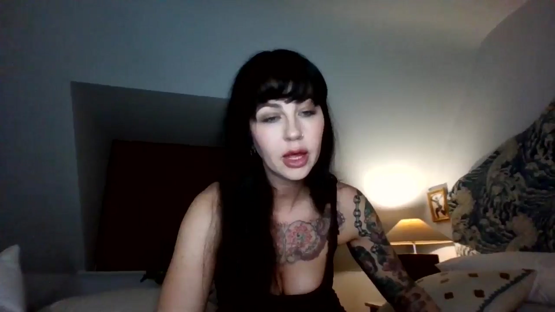 Gallery image thumbnail from MargotMills_'s myfreecams stream on, 02/05/2026, 22:37 image 13 of 20