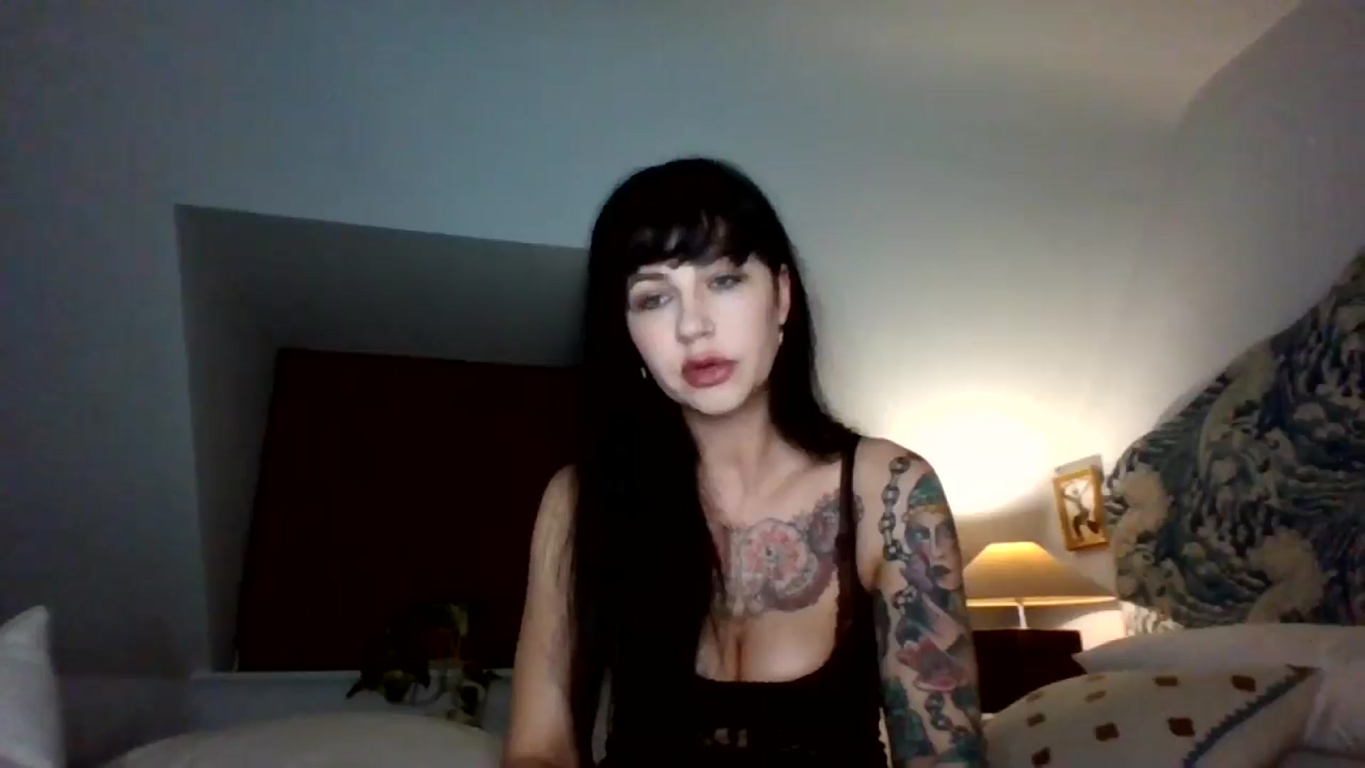 Gallery image thumbnail from MargotMills_'s myfreecams stream on, 02/05/2026, 22:37 image 7 of 20