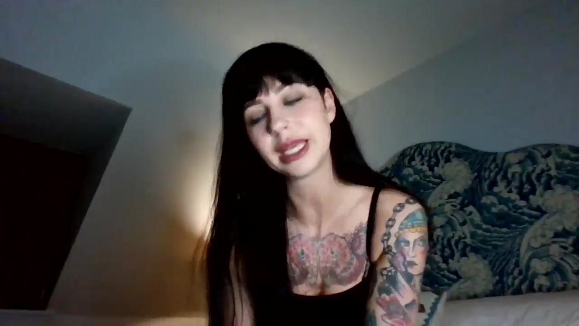 Gallery image thumbnail from MargotMills_'s myfreecams stream on, 02/06/2026, 22:17 image 3 of 20