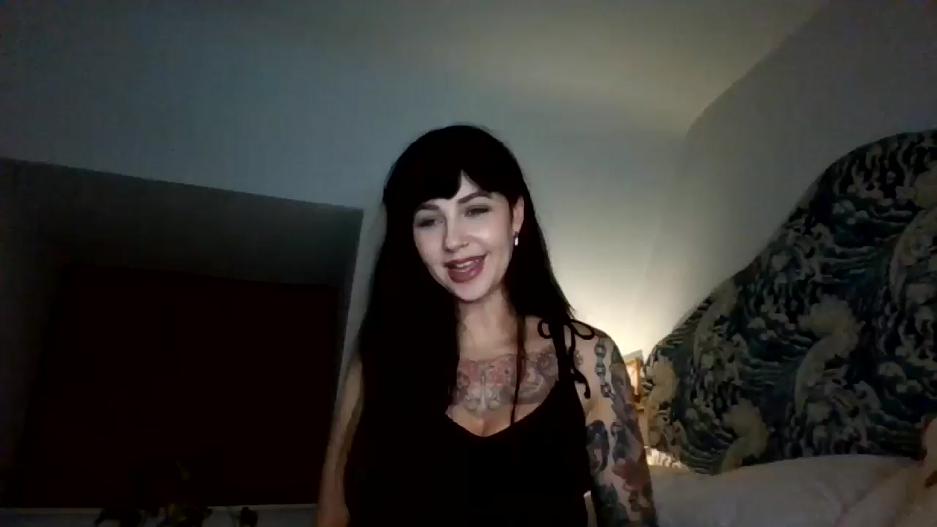 Gallery image thumbnail from MargotMills_'s myfreecams stream on, 02/07/2026, 21:54 image 17 of 20