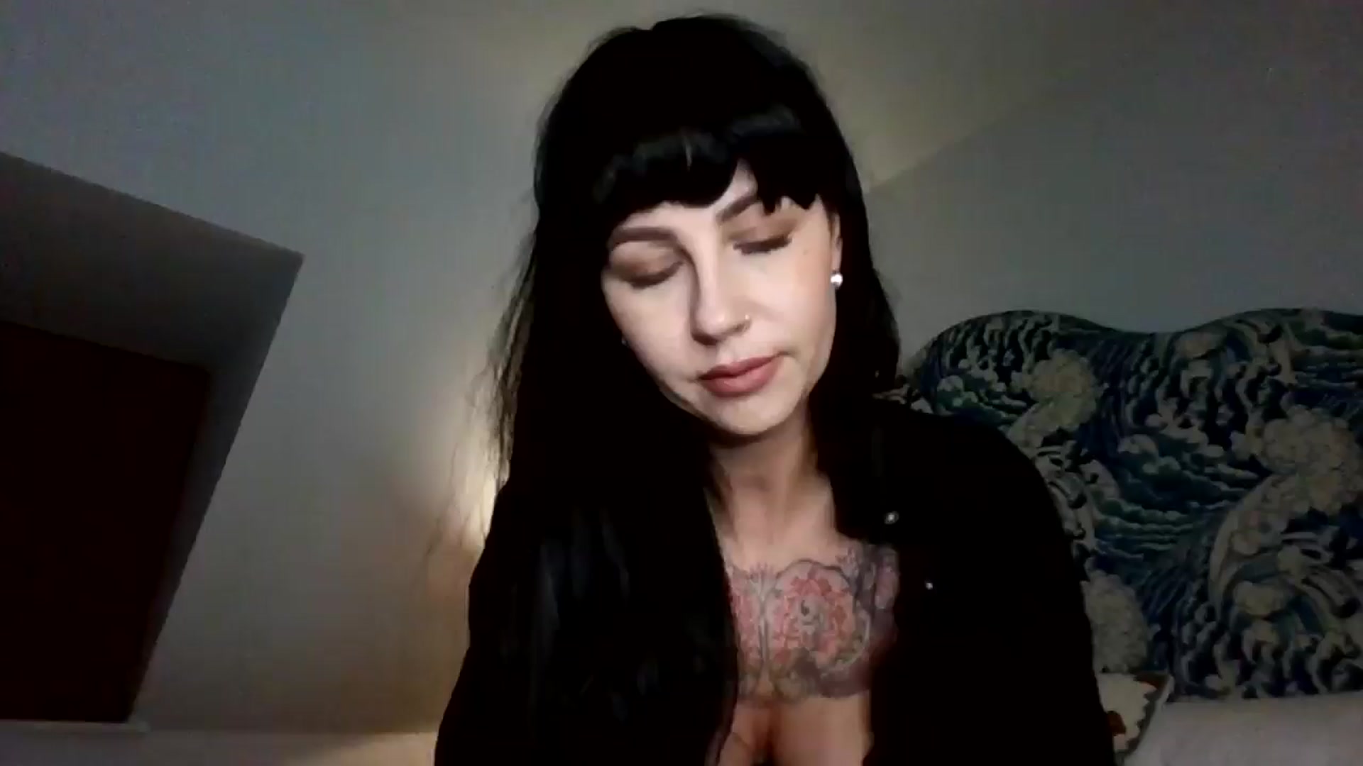 Gallery image thumbnail from MargotMills_'s myfreecams stream on, 02/24/2026, 23:16 image 1 of 20