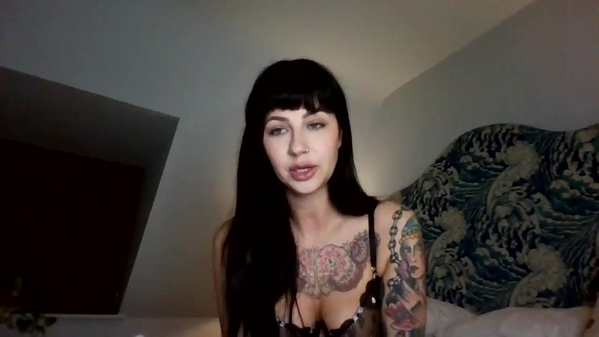 Gallery image thumbnail from MargotMills_'s myfreecams stream on, 03/05/2026, 22:54 image 8 of 20