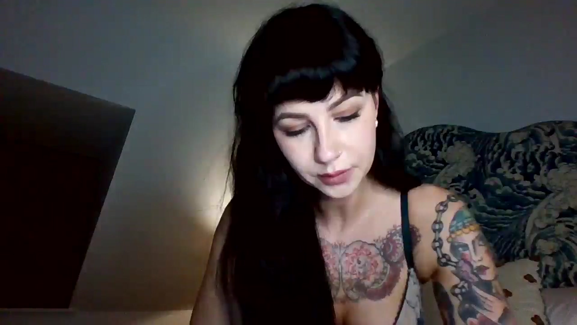 Gallery image thumbnail from MargotMills_'s myfreecams stream on, 03/18/2026, 22:24 image 3 of 20