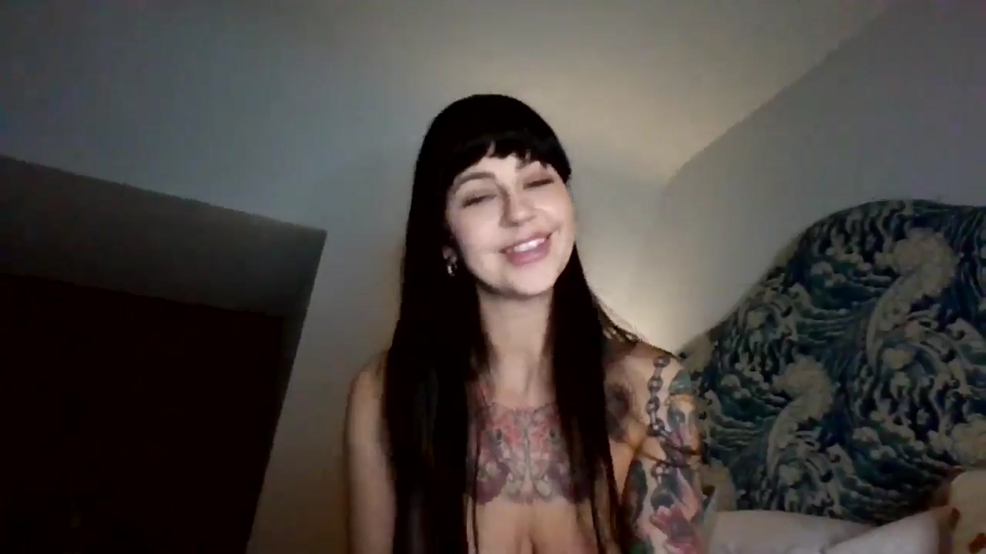 Gallery image thumbnail from MargotMills_'s myfreecams stream on, 03/27/2026, 23:43 image 4 of 20