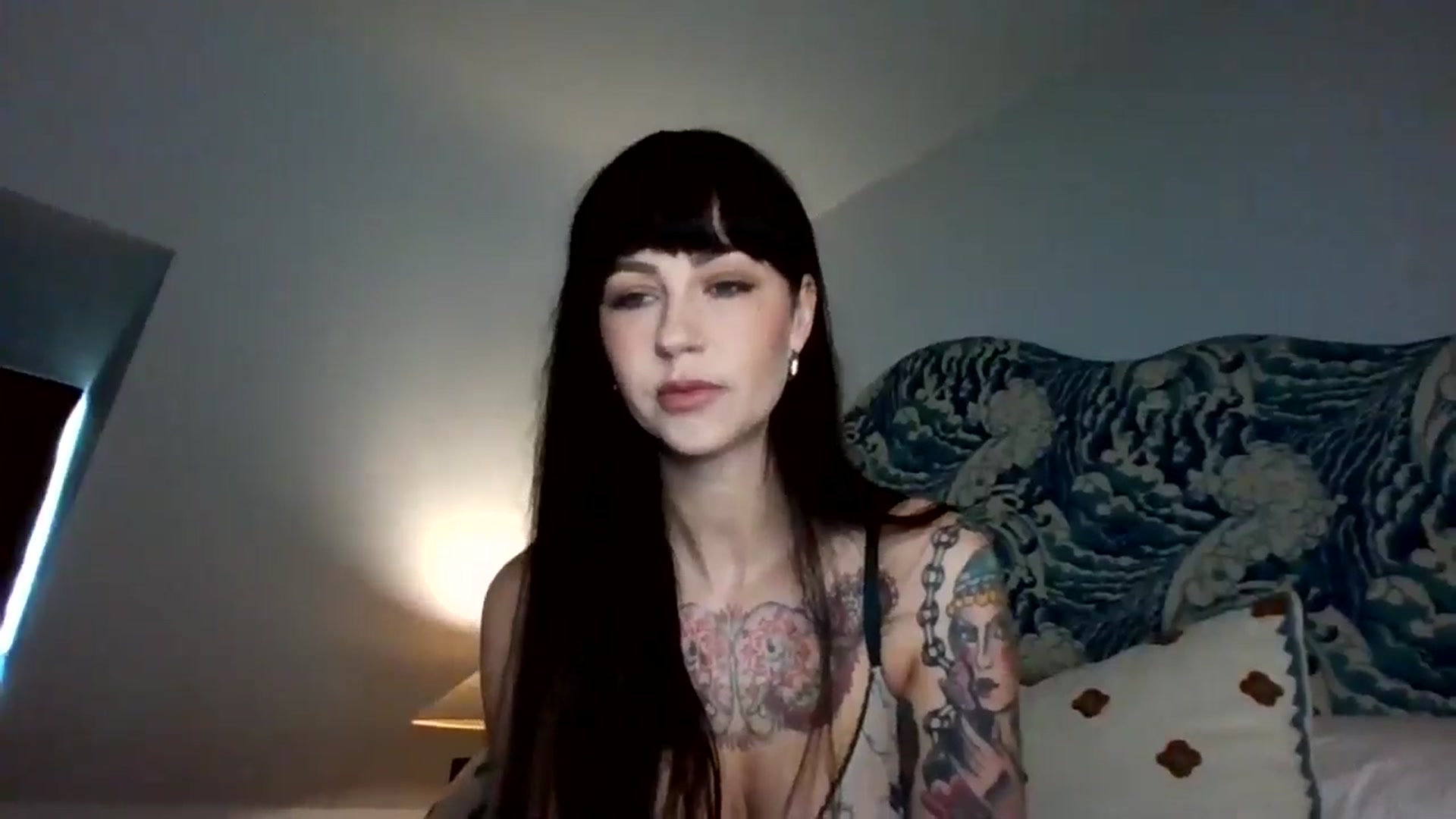 Gallery image thumbnail from MargotMills_'s myfreecams stream on, 04/09/2026, 08:34 image 15 of 20