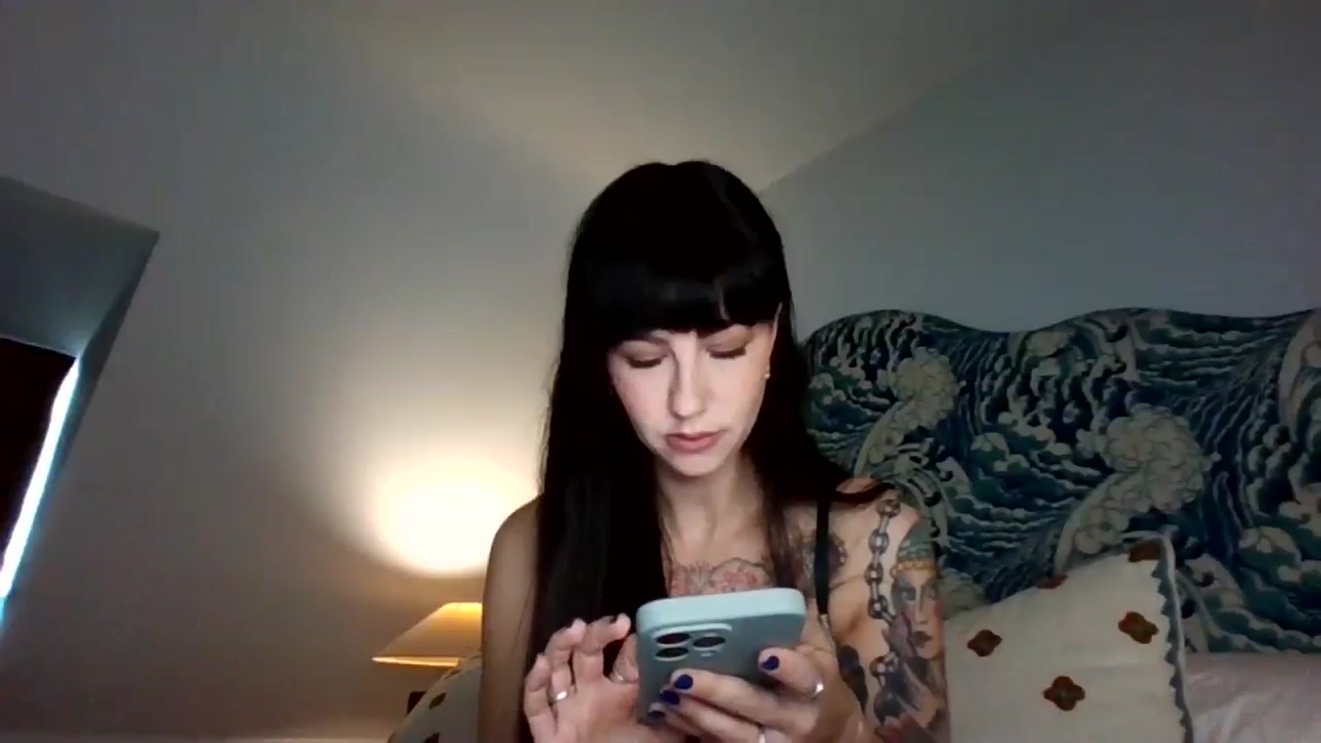 Gallery image thumbnail from MargotMills_'s myfreecams stream on, 04/09/2026, 08:34 image 17 of 20