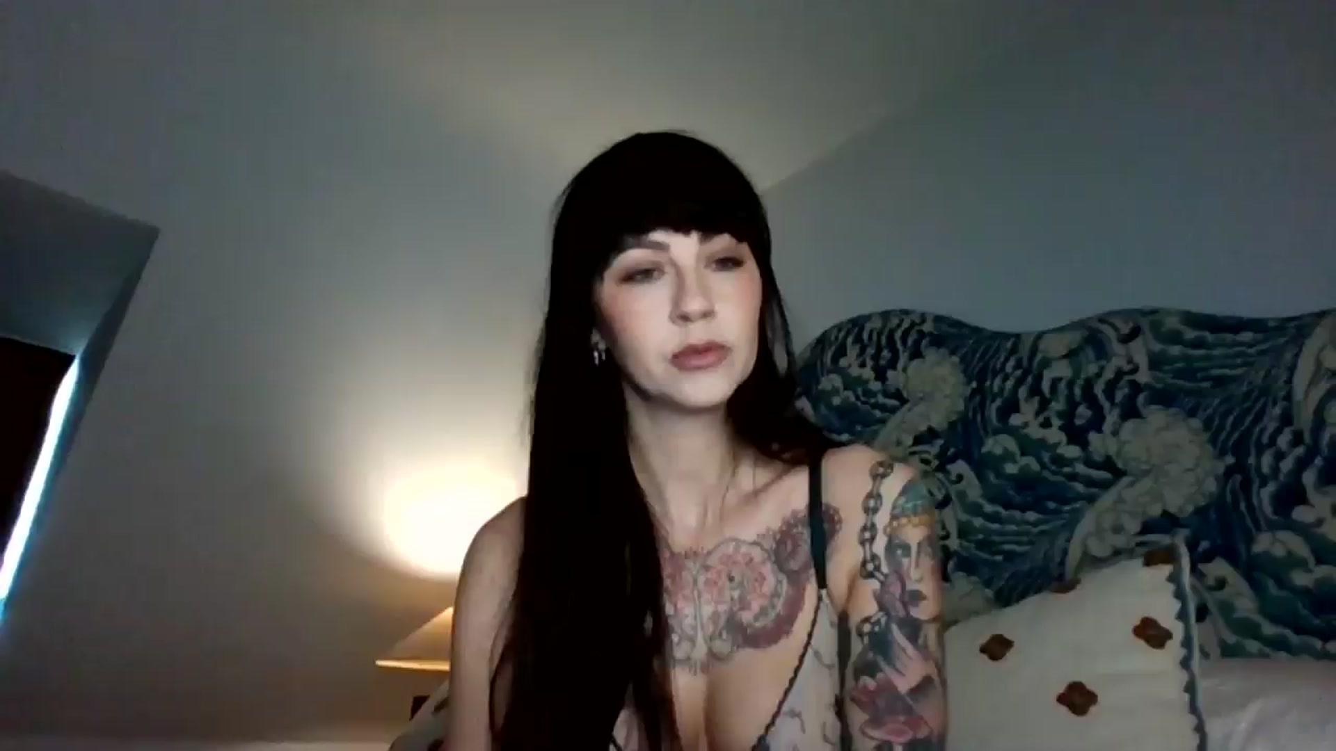 Gallery image thumbnail from MargotMills_'s myfreecams stream on, 04/09/2026, 08:34 image 10 of 20