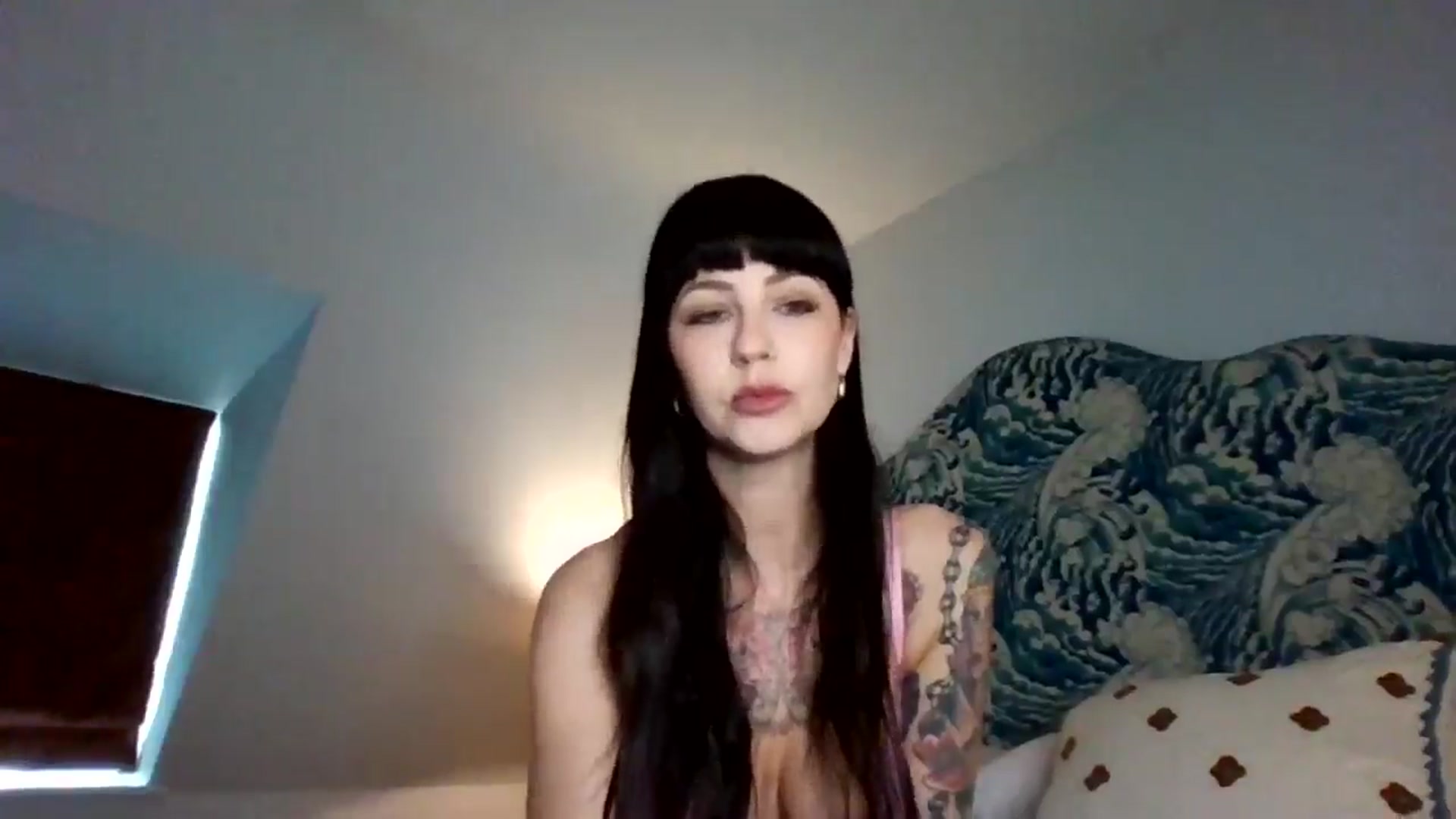 Gallery image thumbnail from MargotMills_'s myfreecams stream on, 04/26/2026, 13:45 image 15 of 20