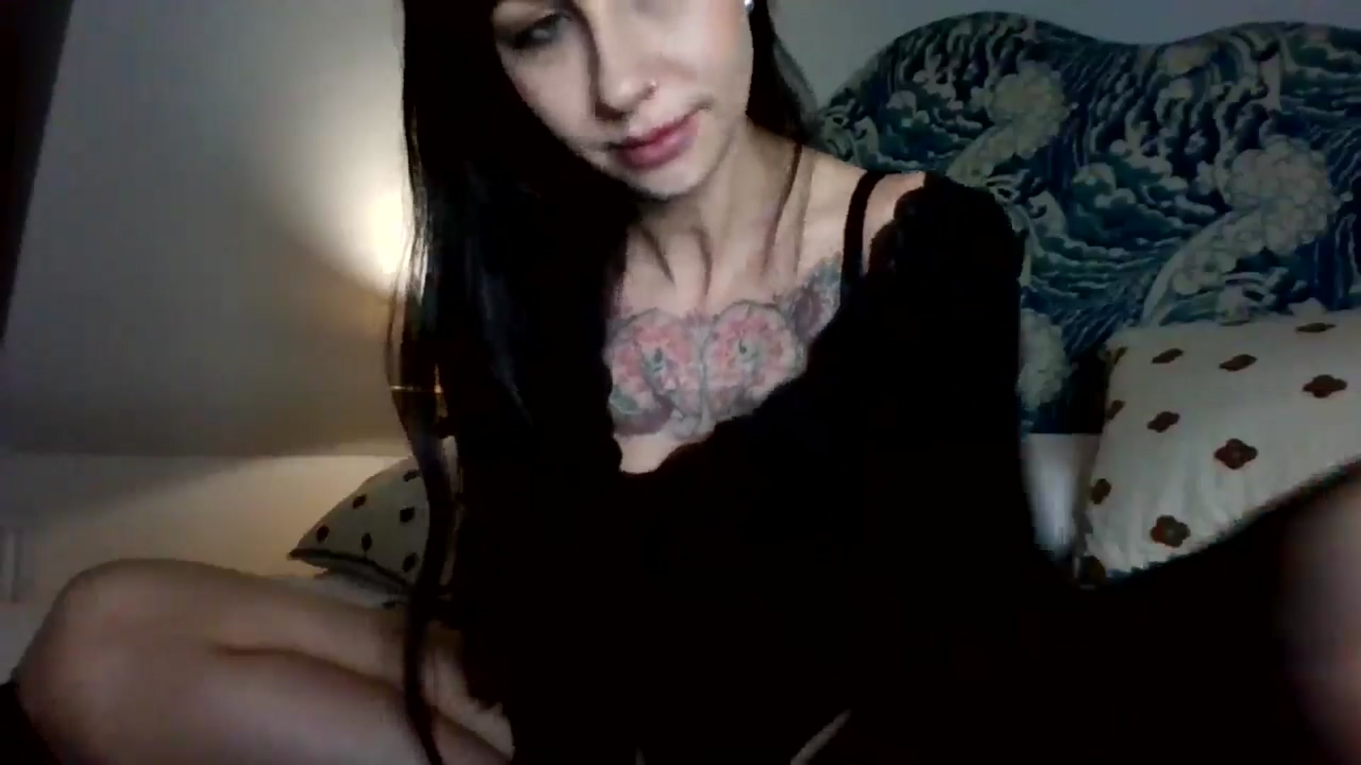 Gallery image thumbnail from MargotMills_'s myfreecams stream on, 04/29/2026, 22:05 image 14 of 20