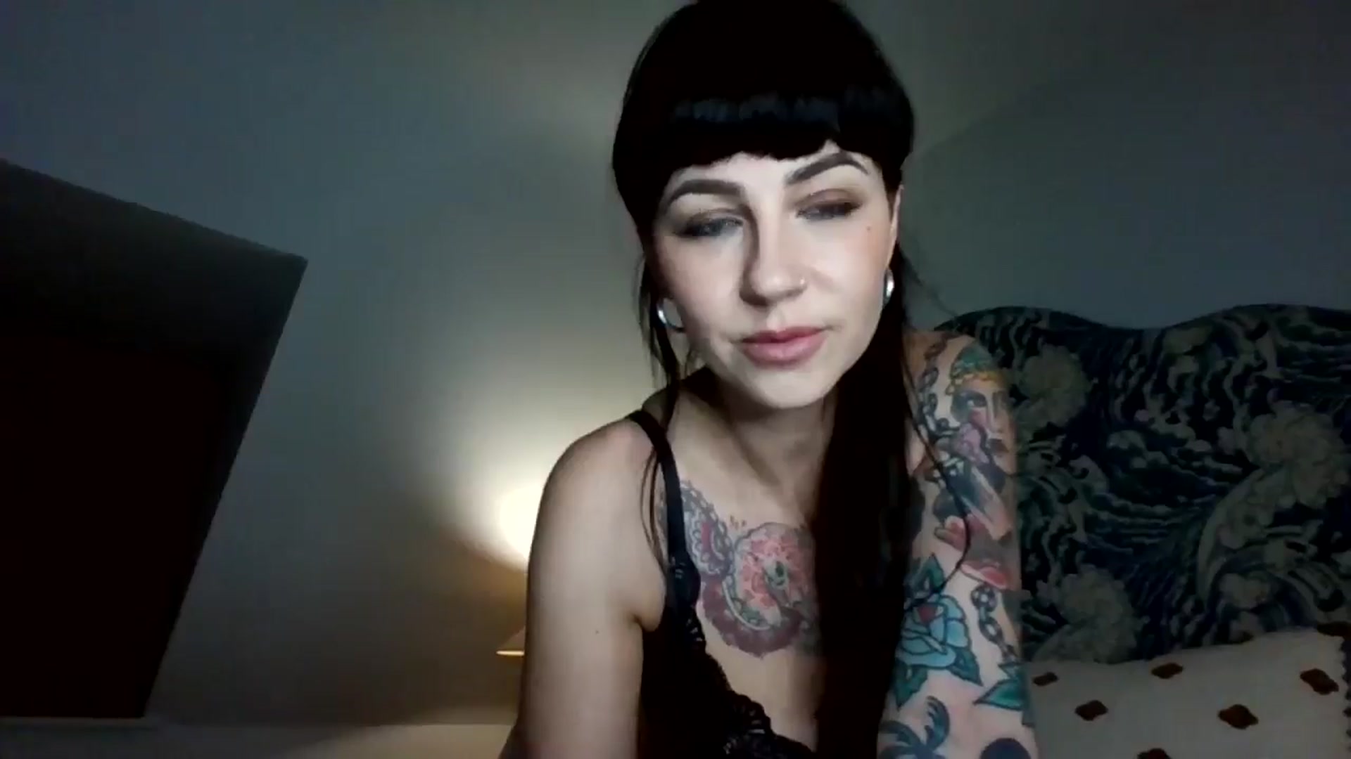 Gallery image thumbnail from MargotMills_'s myfreecams stream on, 05/07/2026, 21:49 image 9 of 20