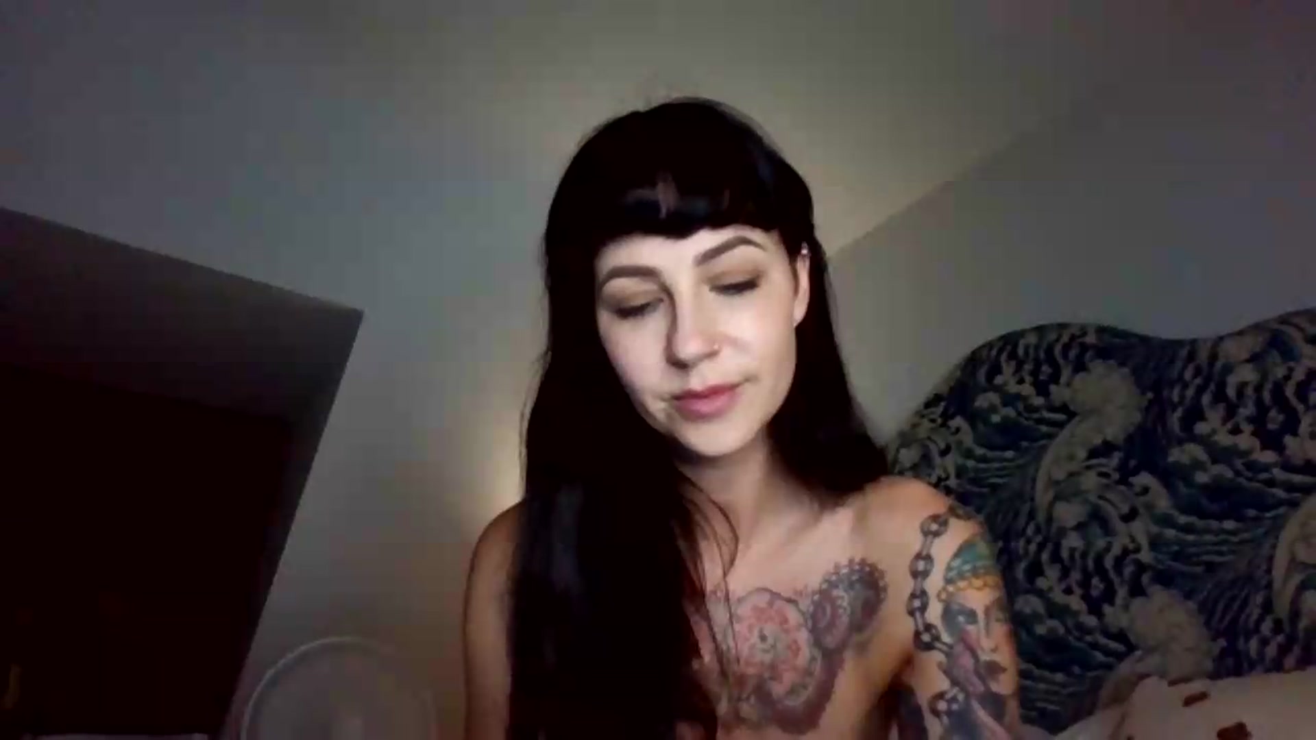 Gallery image thumbnail from MargotMills_'s myfreecams stream on, 05/26/2026, 22:01 image 15 of 20