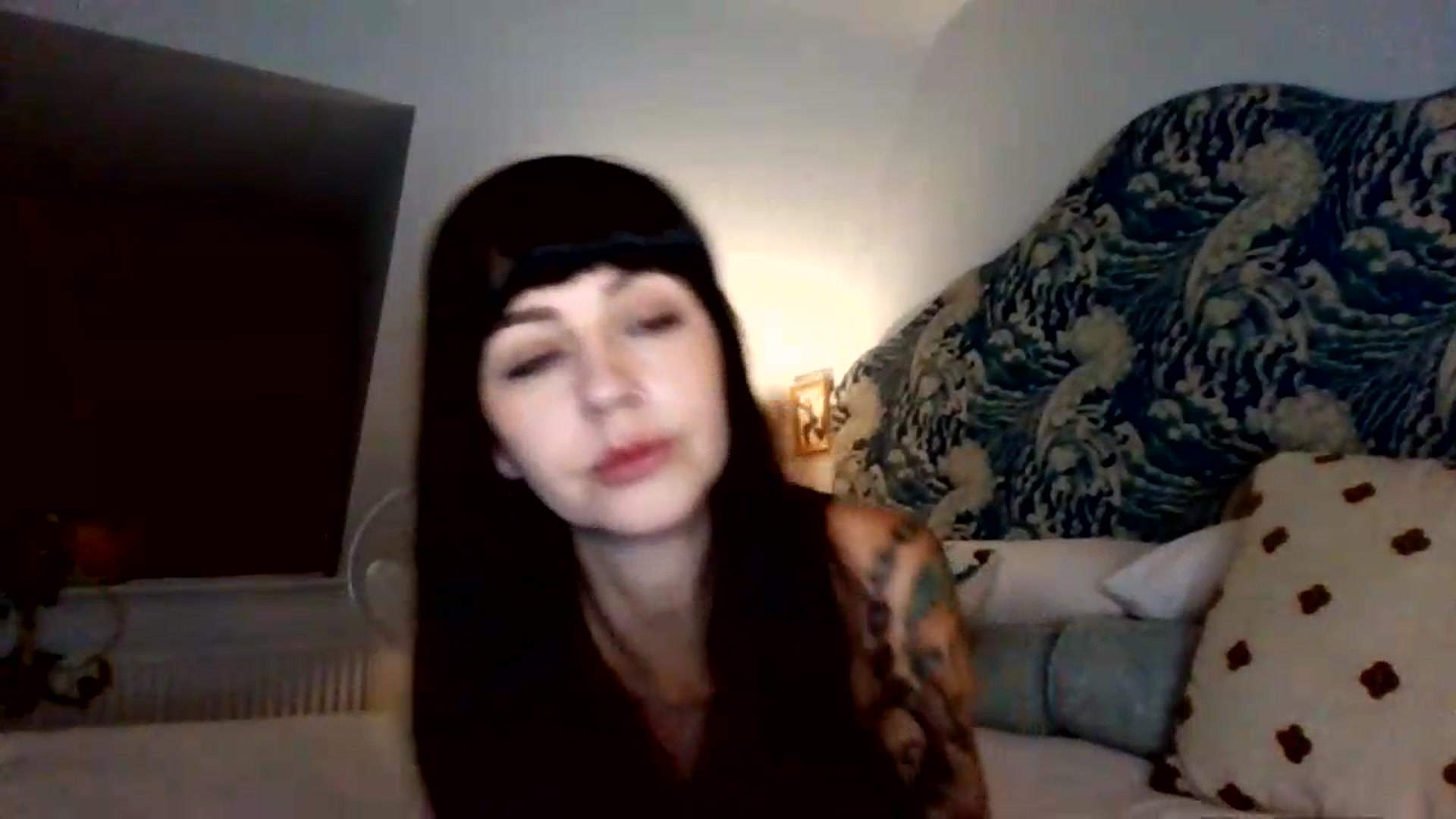 Gallery image thumbnail from MargotMills_'s myfreecams stream on, 08/05/2026, 21:46 image 10 of 20