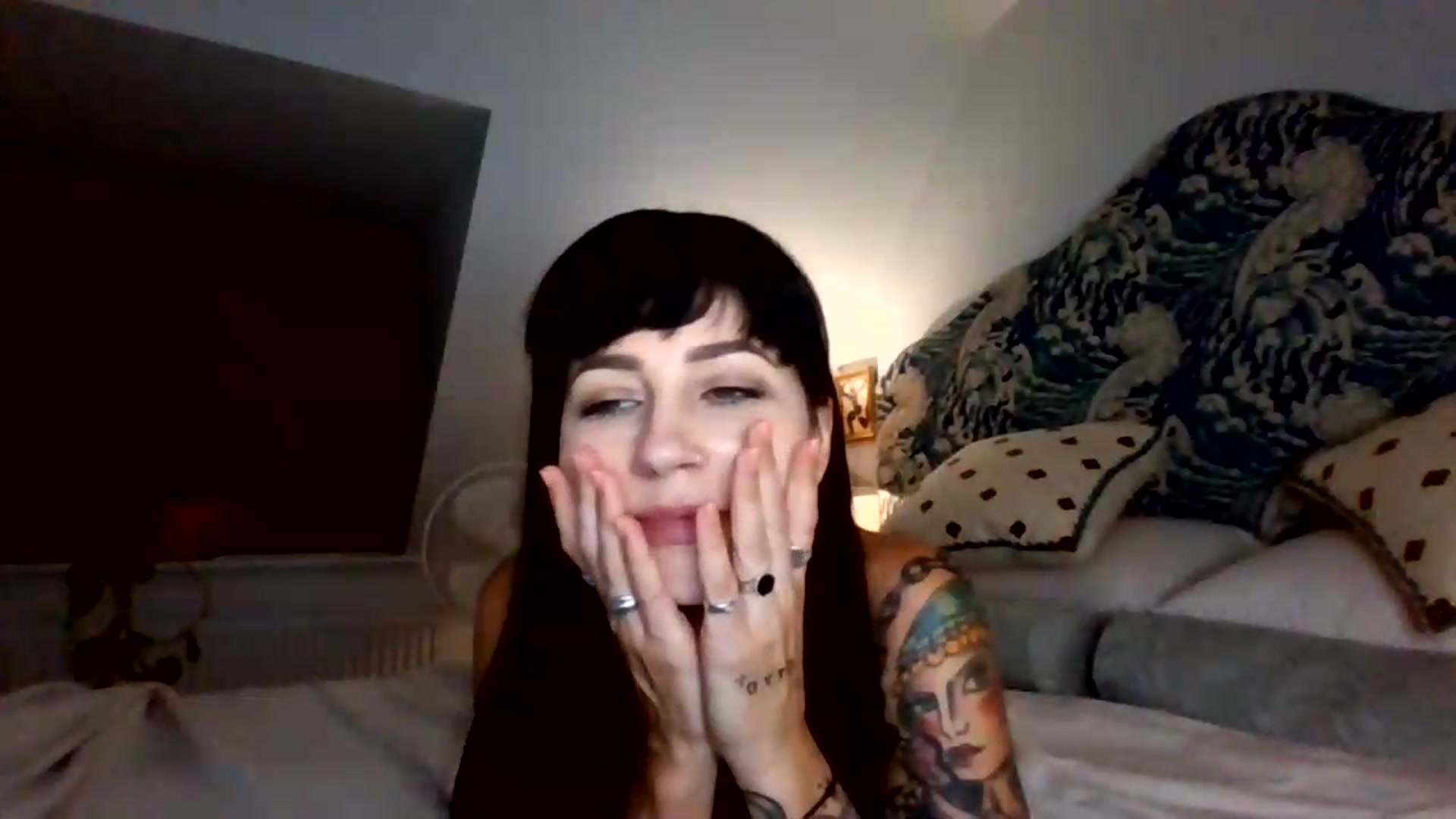 Gallery image thumbnail from MargotMills_'s myfreecams stream on, 08/07/2026, 23:22 image 16 of 20