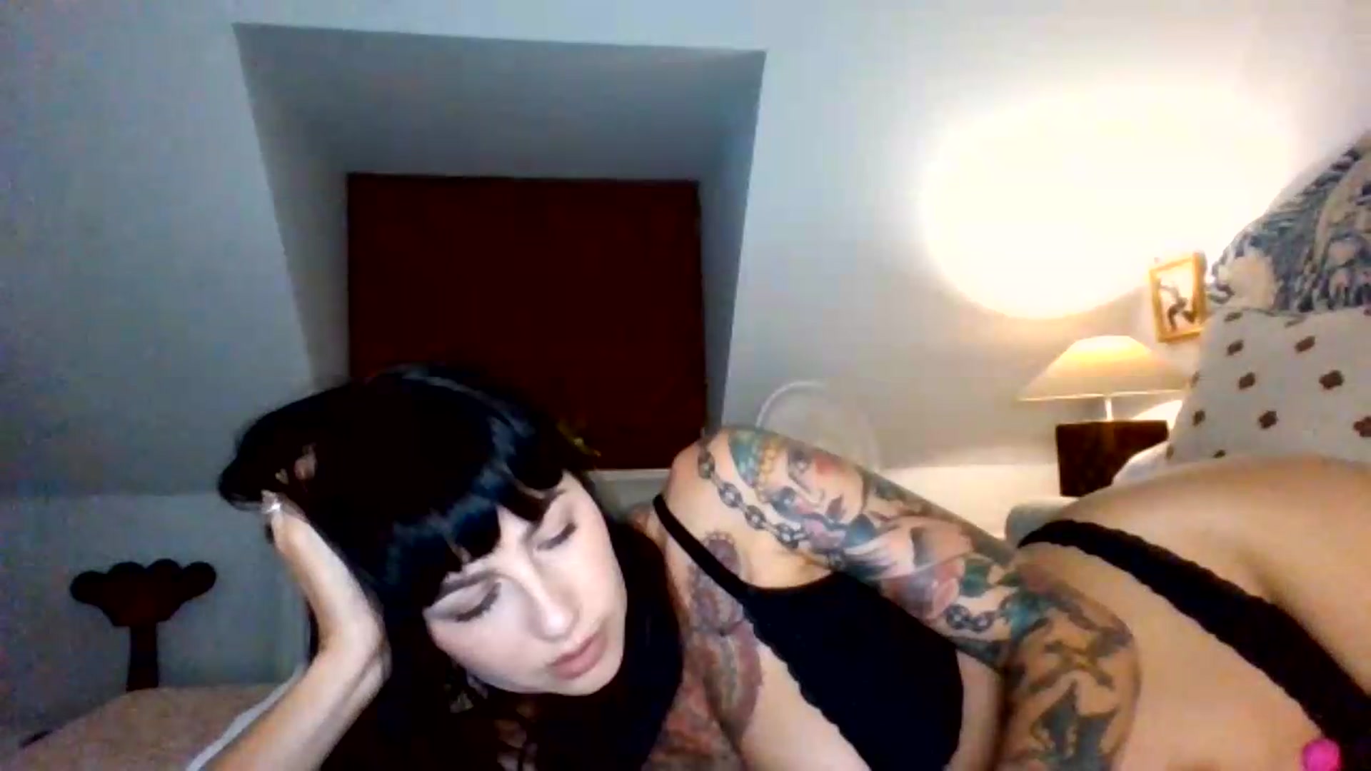Gallery image thumbnail from MargotMills_'s myfreecams stream on, 08/12/2026, 23:36 image 10 of 20