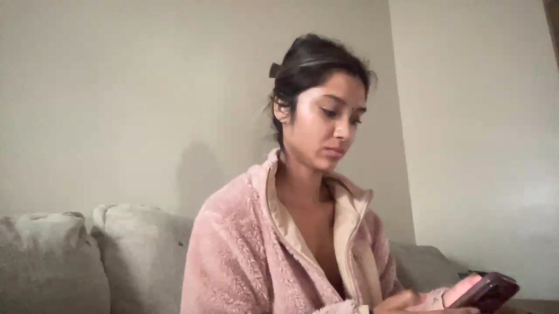 Gallery image thumbnail from Marguerite_cc's myfreecams stream on, 08/28/2026, 14:10 image 5 of 20