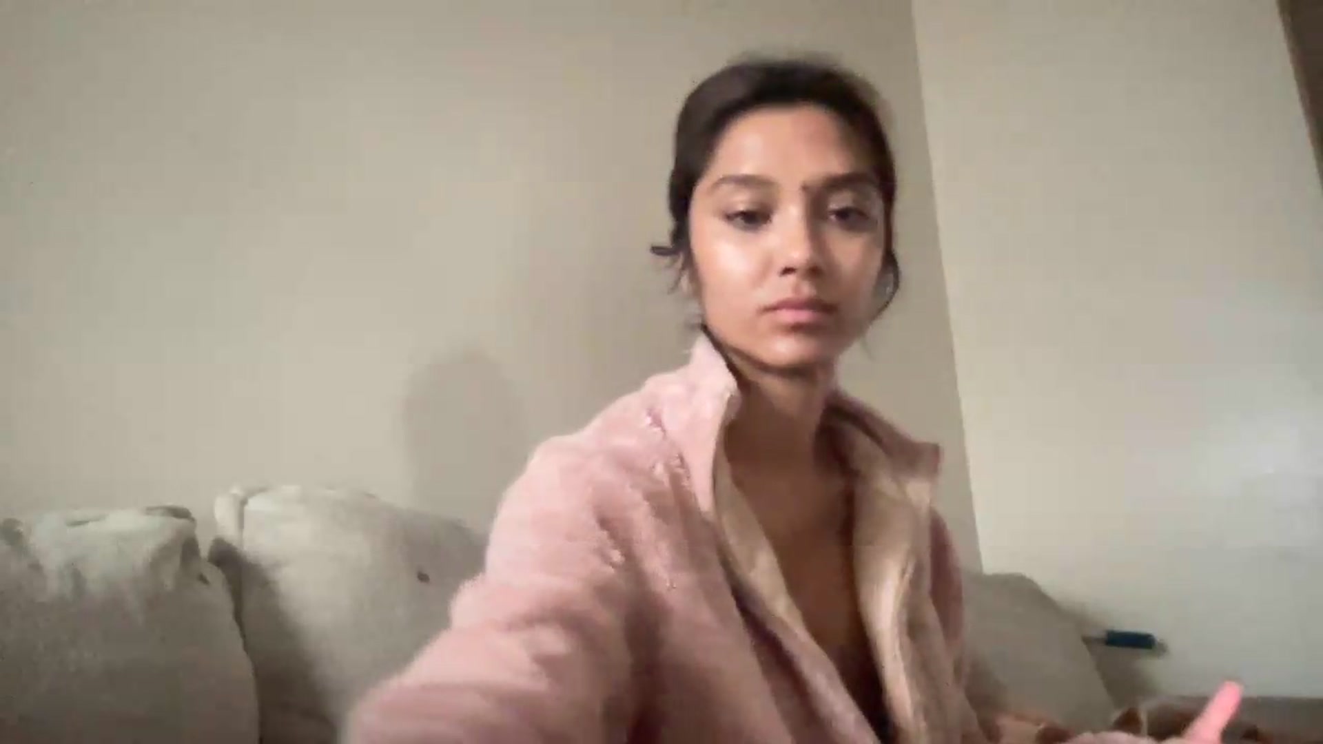 Gallery image thumbnail from Marguerite_cc's myfreecams stream on, 08/28/2026, 14:10 image 4 of 20