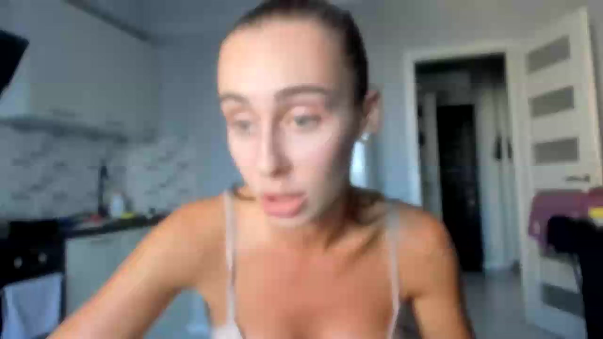 Gallery image thumbnail from MariLuxe's myfreecams stream on, 09/17/2026, 13:31 image 8 of 20