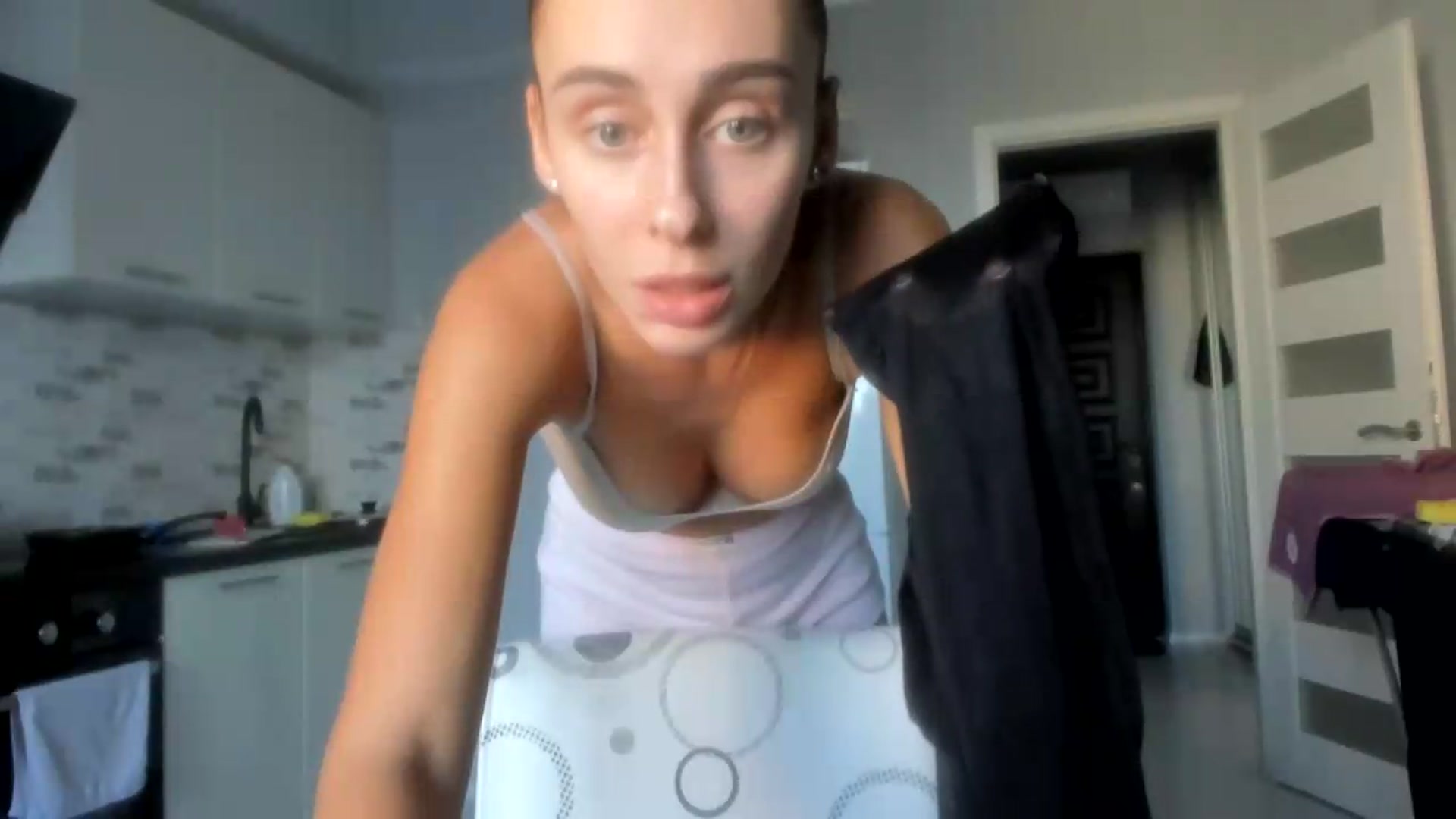 Gallery image thumbnail from MariLuxe's myfreecams stream on, 09/17/2026, 13:31 image 13 of 20