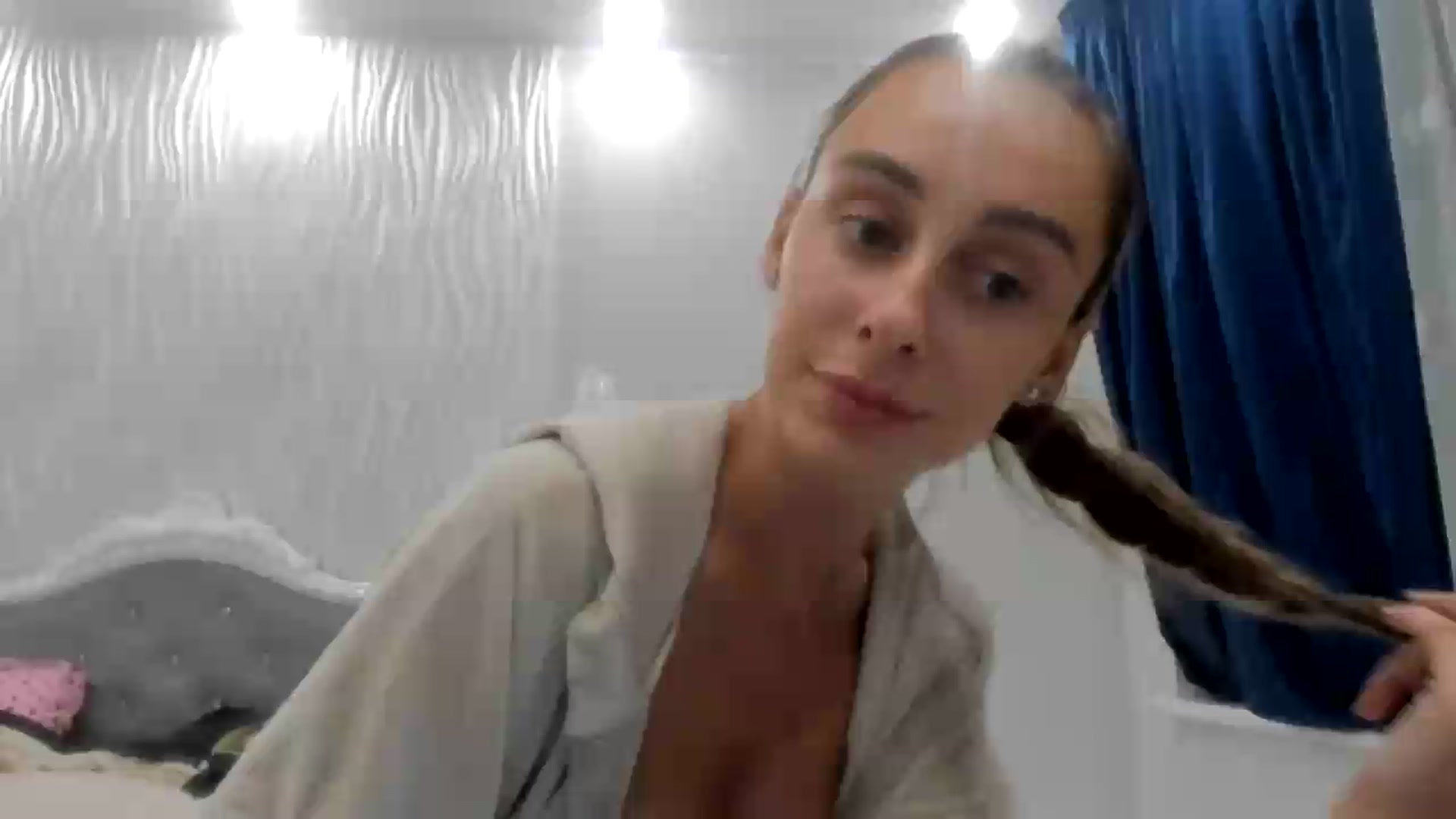 Gallery image thumbnail from MariLuxe's myfreecams stream on, 09/21/2026, 18:55 image 1 of 20