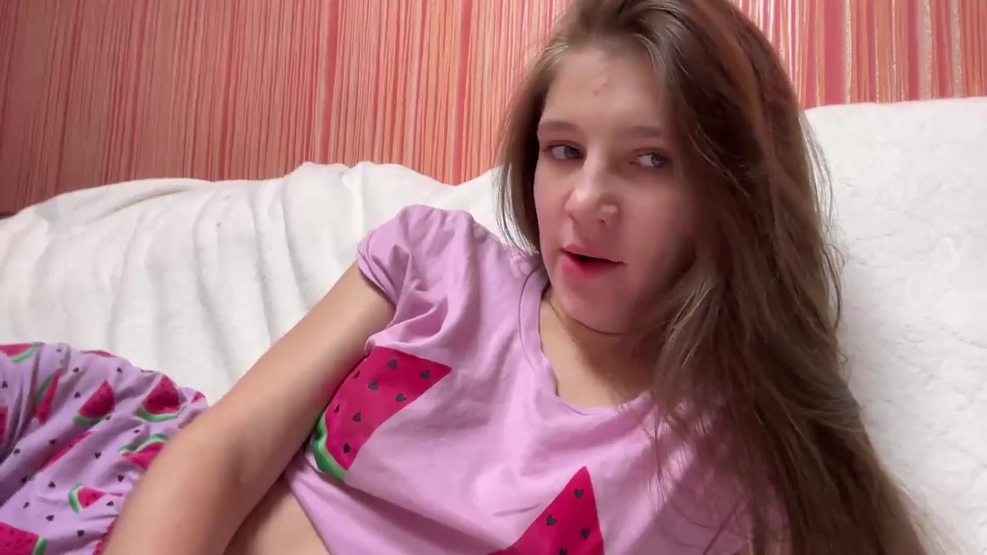 Gallery image thumbnail from MariRi's myfreecams stream on, 09/30/2024, 03:34 image 19 of 20
