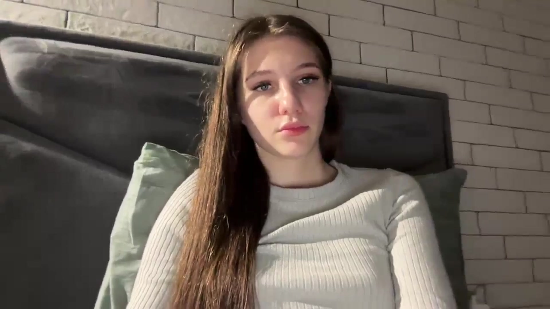 Gallery image thumbnail from MariRi's myfreecams stream on, 12/10/2024, 04:05 image 12 of 20