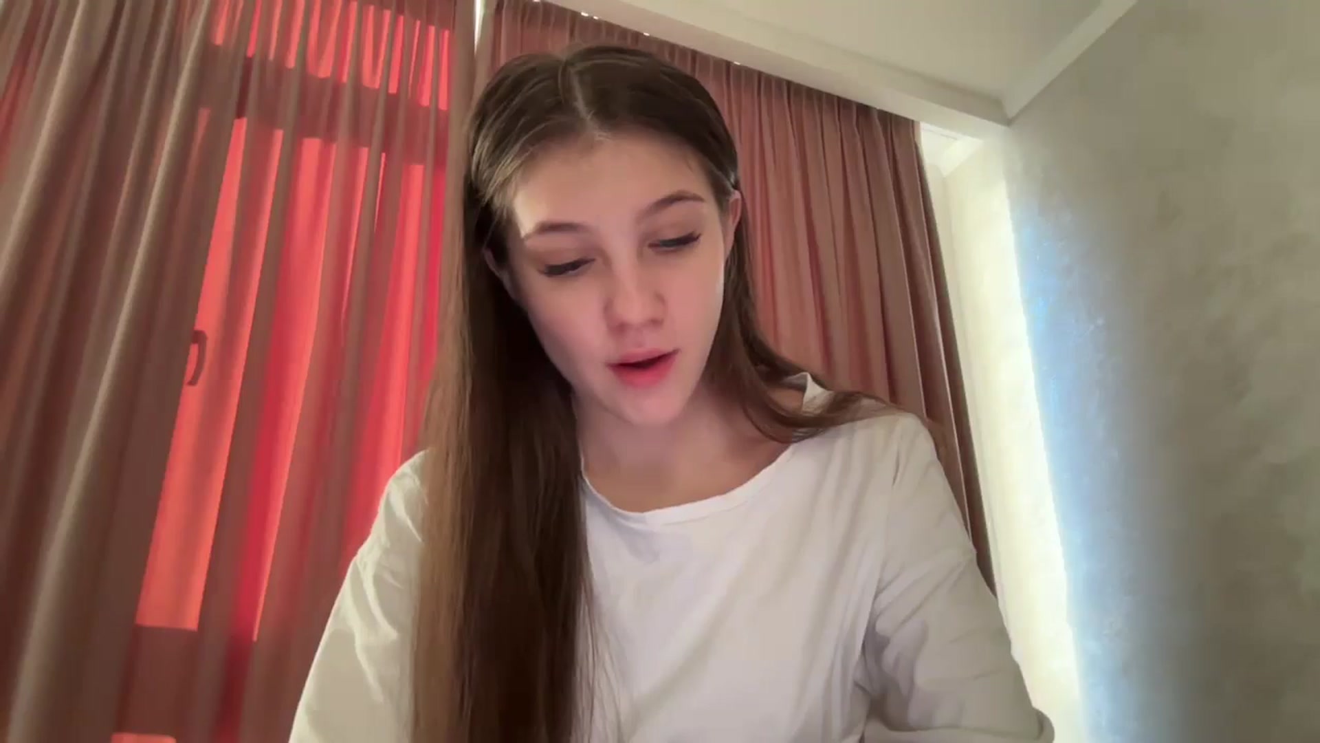 Gallery image thumbnail from MariRi's myfreecams stream on, 12/16/2024, 07:03 image 11 of 20