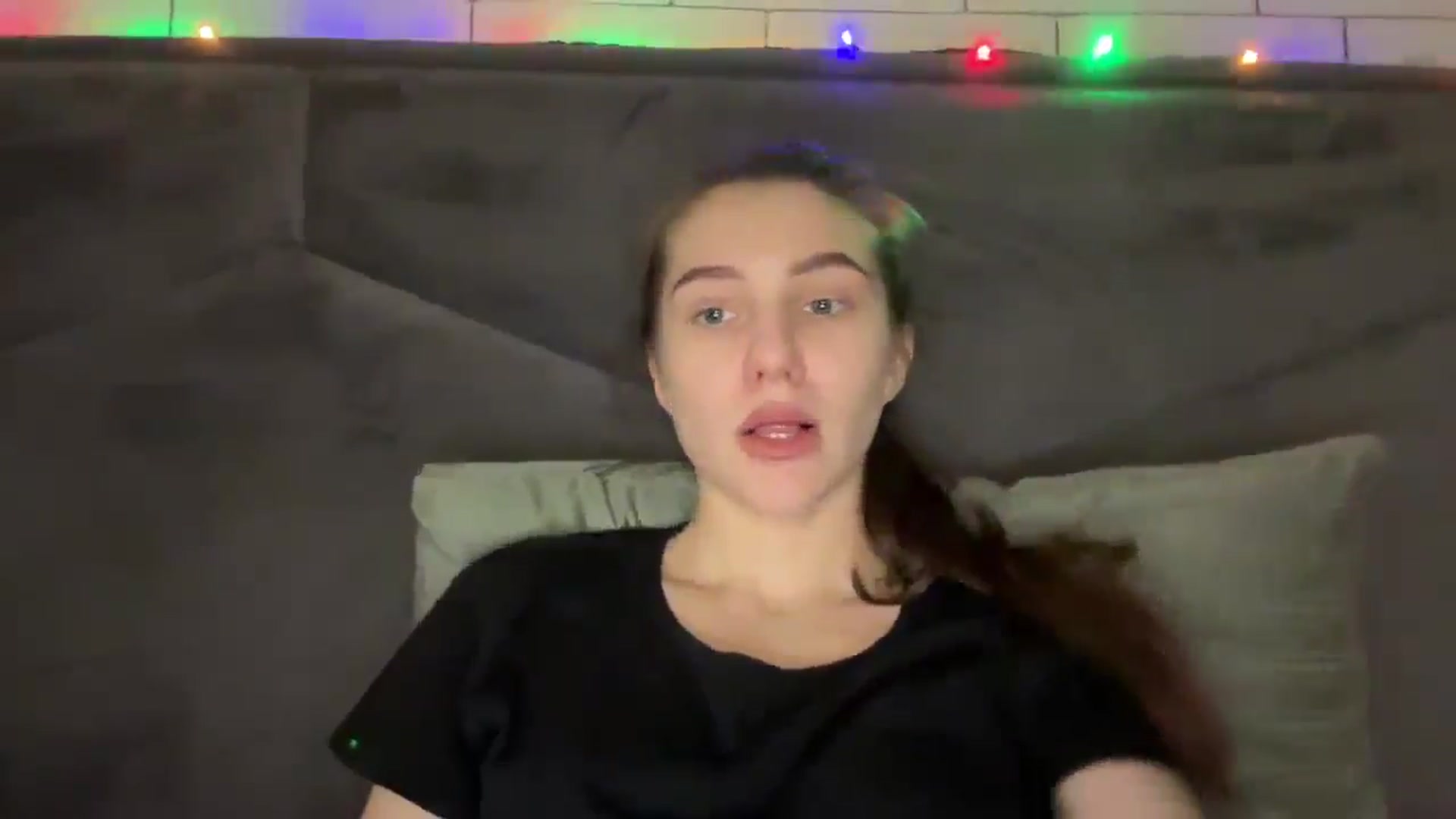 Gallery image thumbnail from MariRi's myfreecams stream on, 12/27/2024, 01:32 image 14 of 20