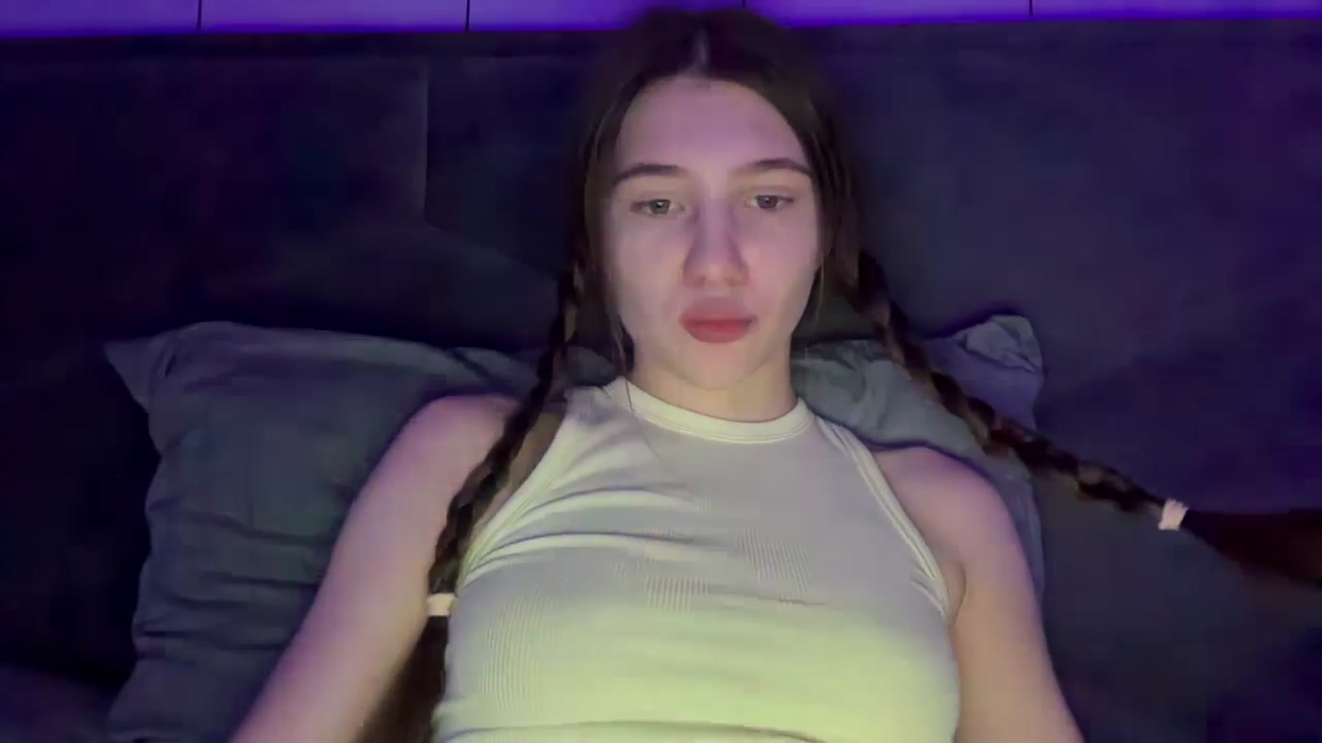 Gallery image thumbnail from MariRi's myfreecams stream on, 01/18/2025, 02:10 image 12 of 20