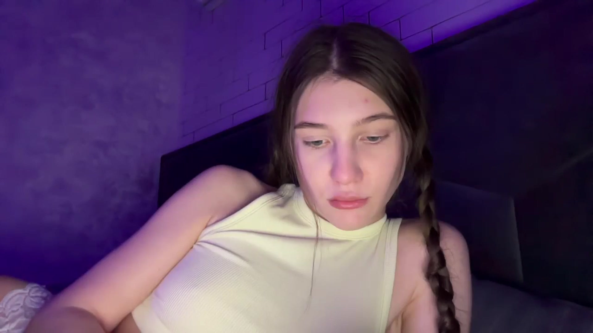 Gallery image thumbnail from MariRi's myfreecams stream on, 01/18/2025, 02:10 image 10 of 20
